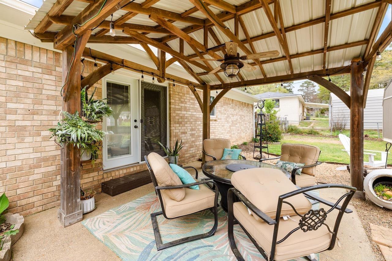 2417  Briarwood Dr  Malvern, AR