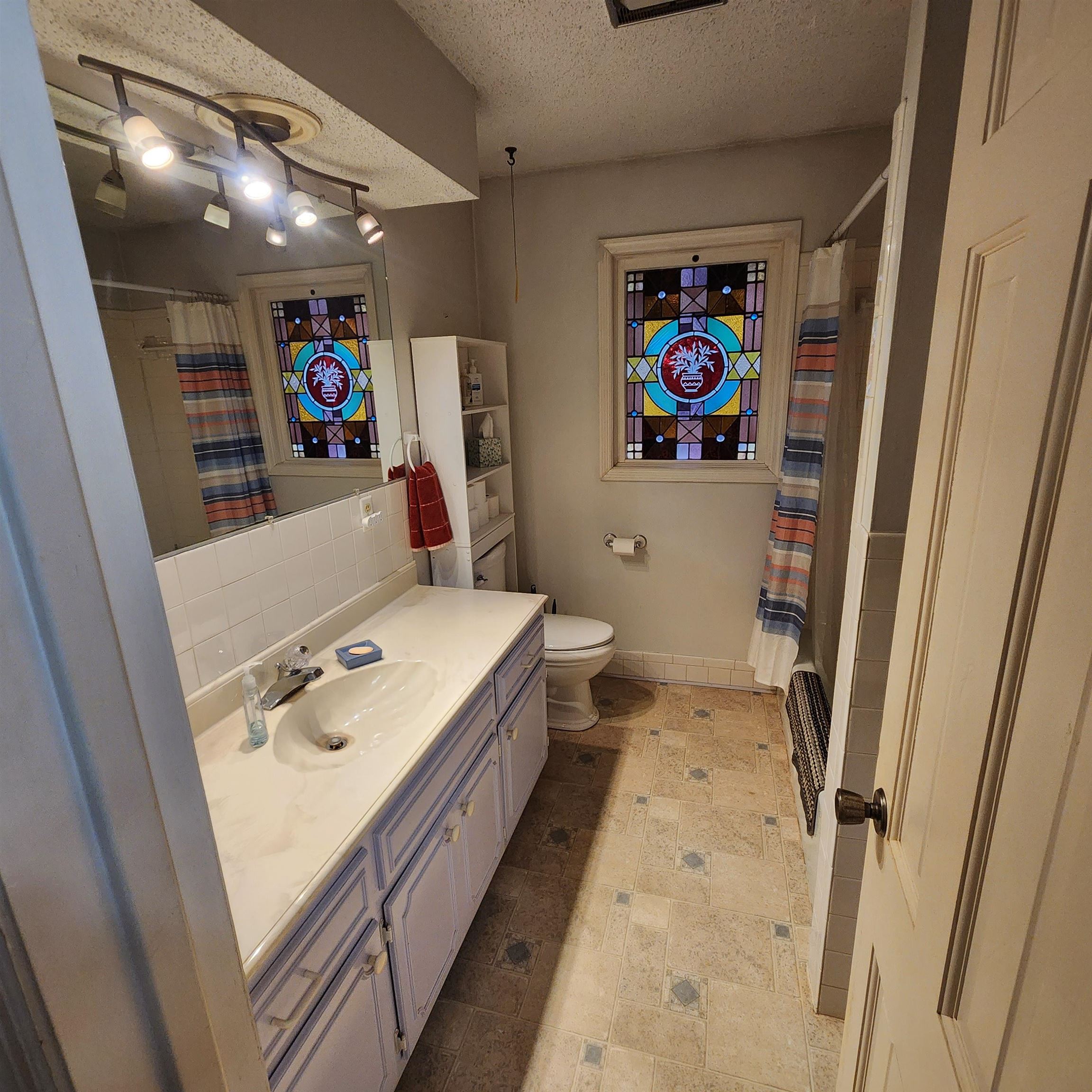2503  Crescent  Horseshoe Bend, AR