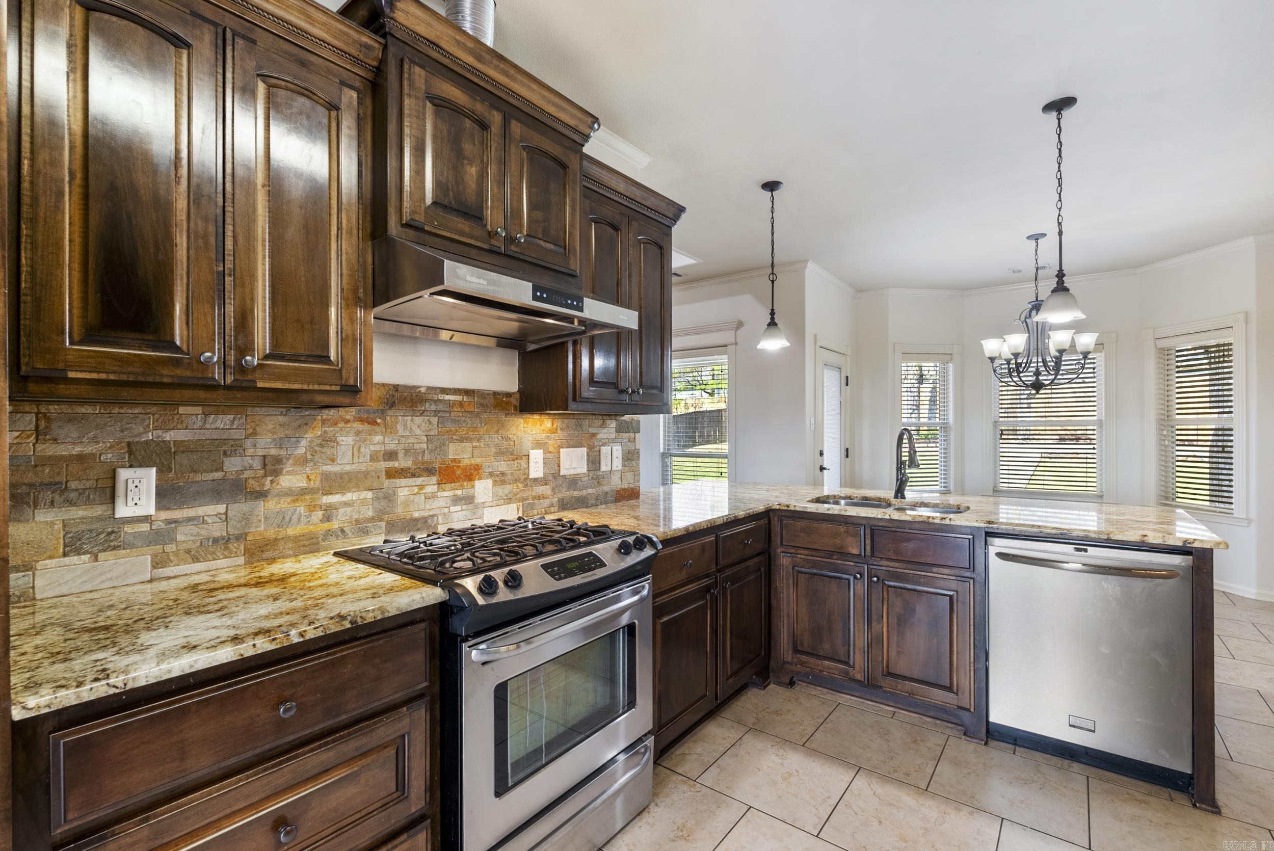 4115  Commonwealth  Bryant, AR