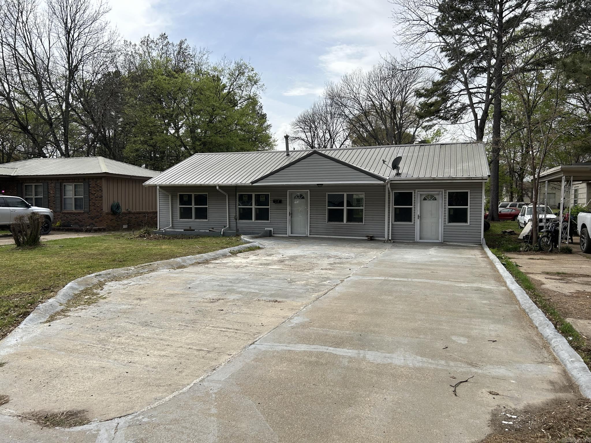 321 Forrest  Newport, AR