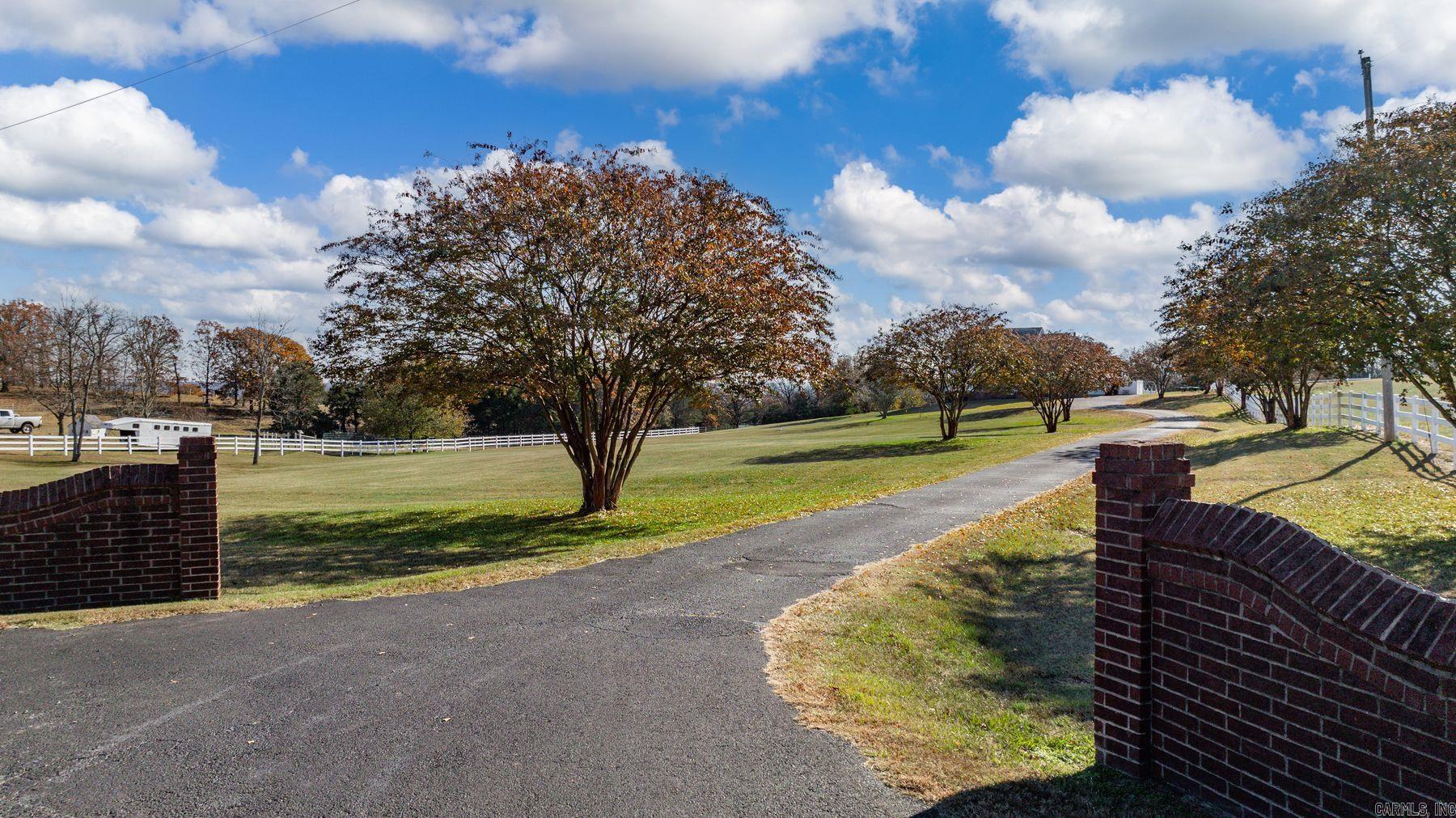 62  Mill Creek  Greenbrier, AR