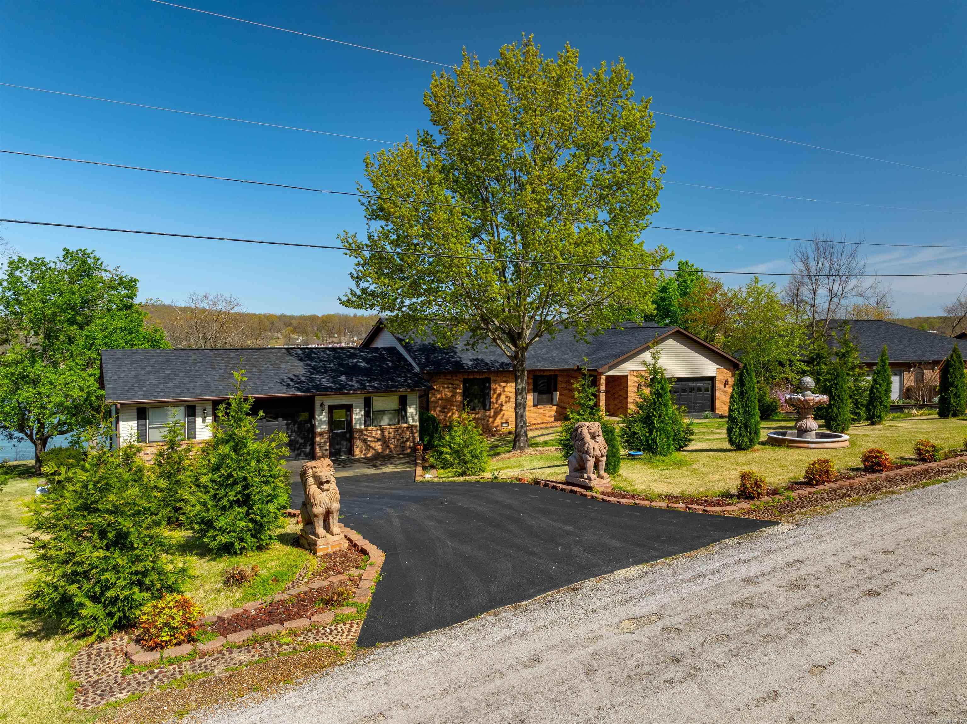 504 S Shore  Horseshoe Bend, AR