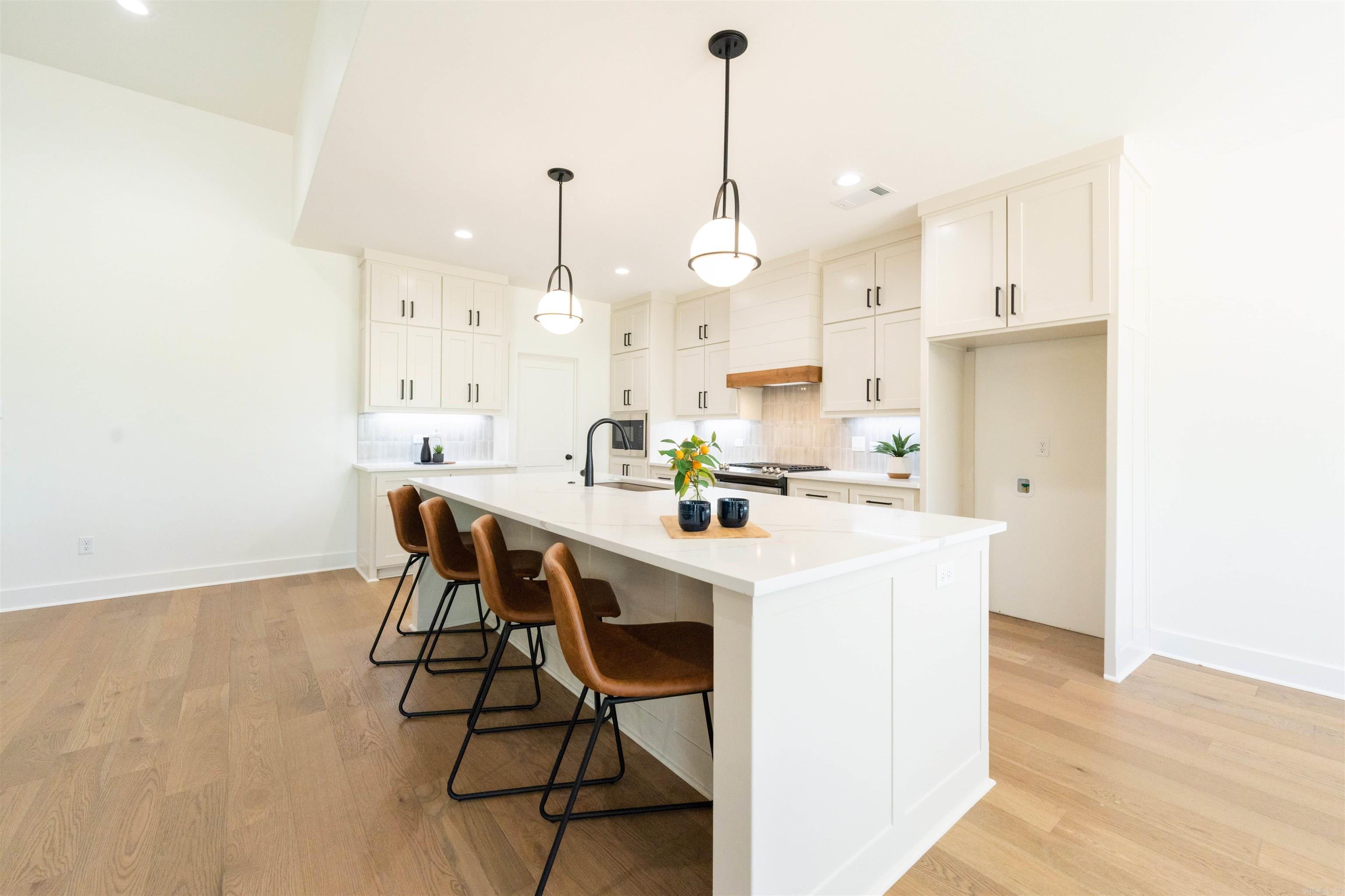 141  Ridgeview  Maumelle, AR