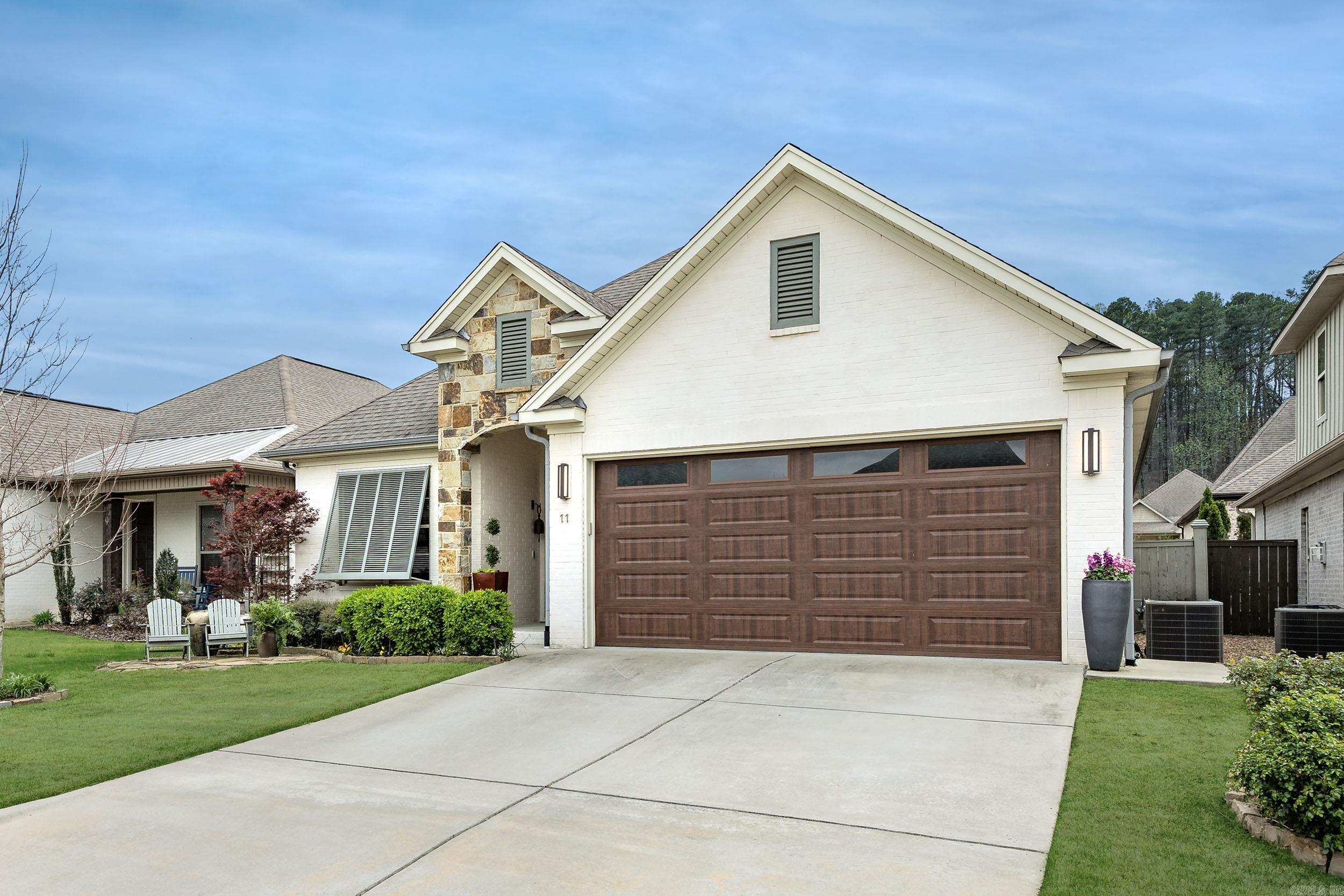 11 Crosswood Court Little Rock, AR 72223