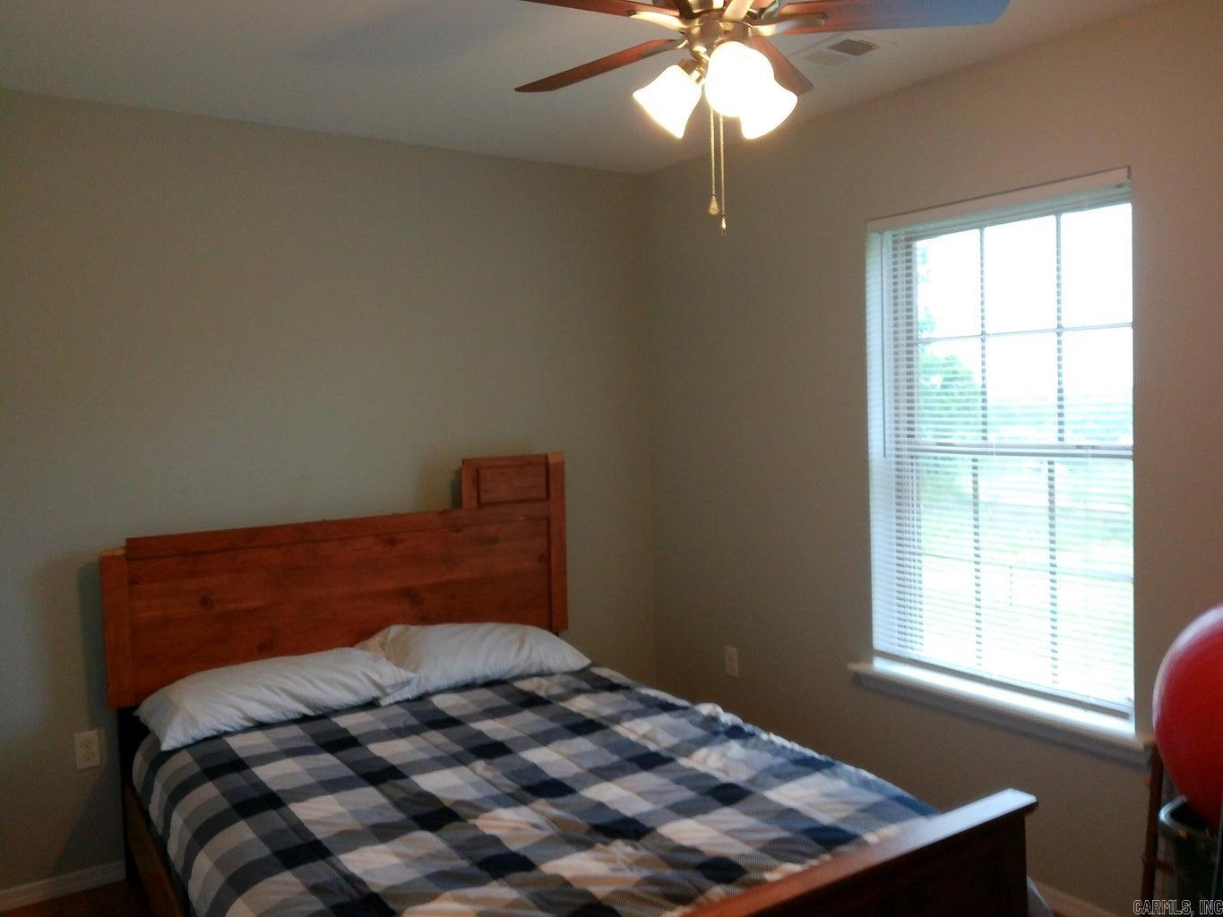 68  Kinder  Russellville, AR
