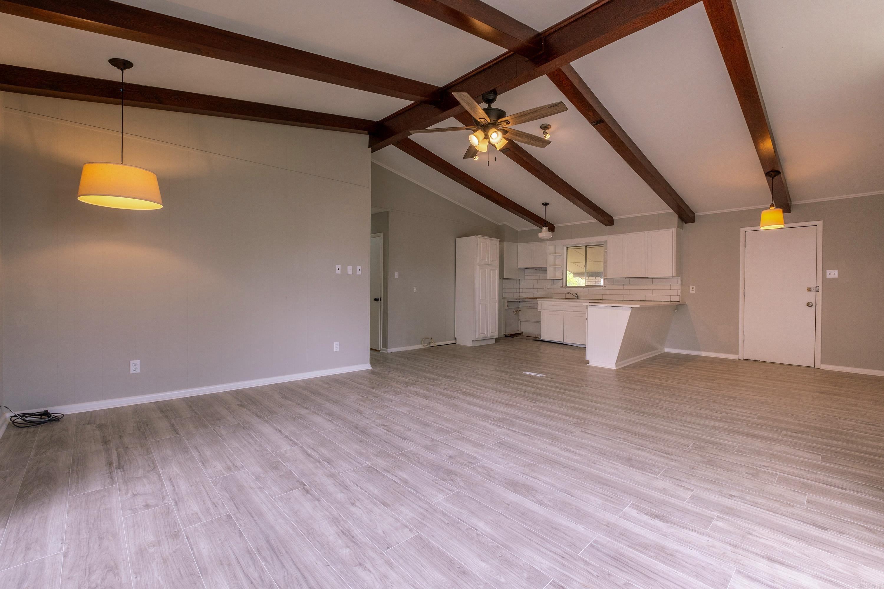 9805  Brooks  Little Rock, AR