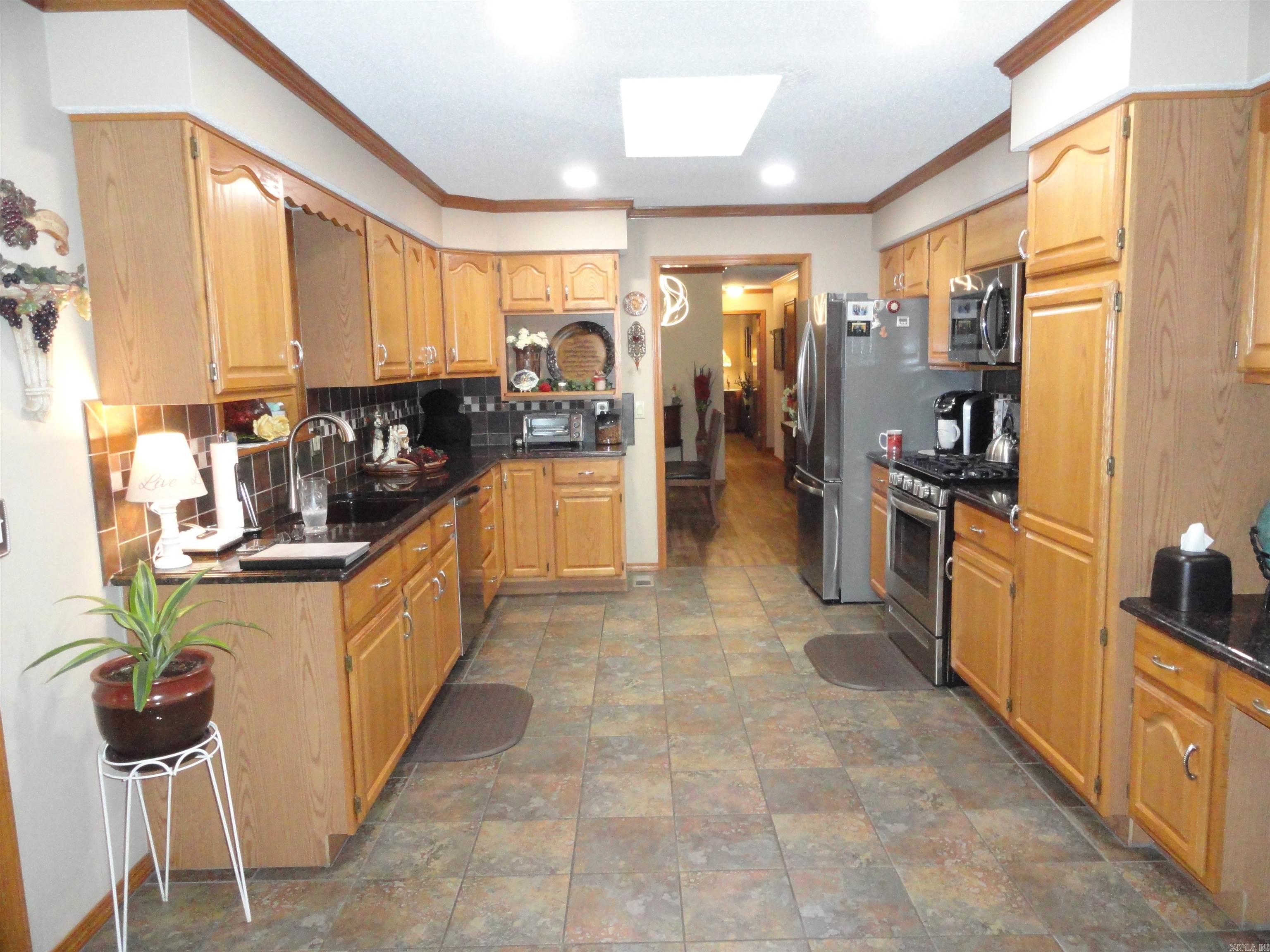 817 Northpointe Drive Mountain Home, AR 72653