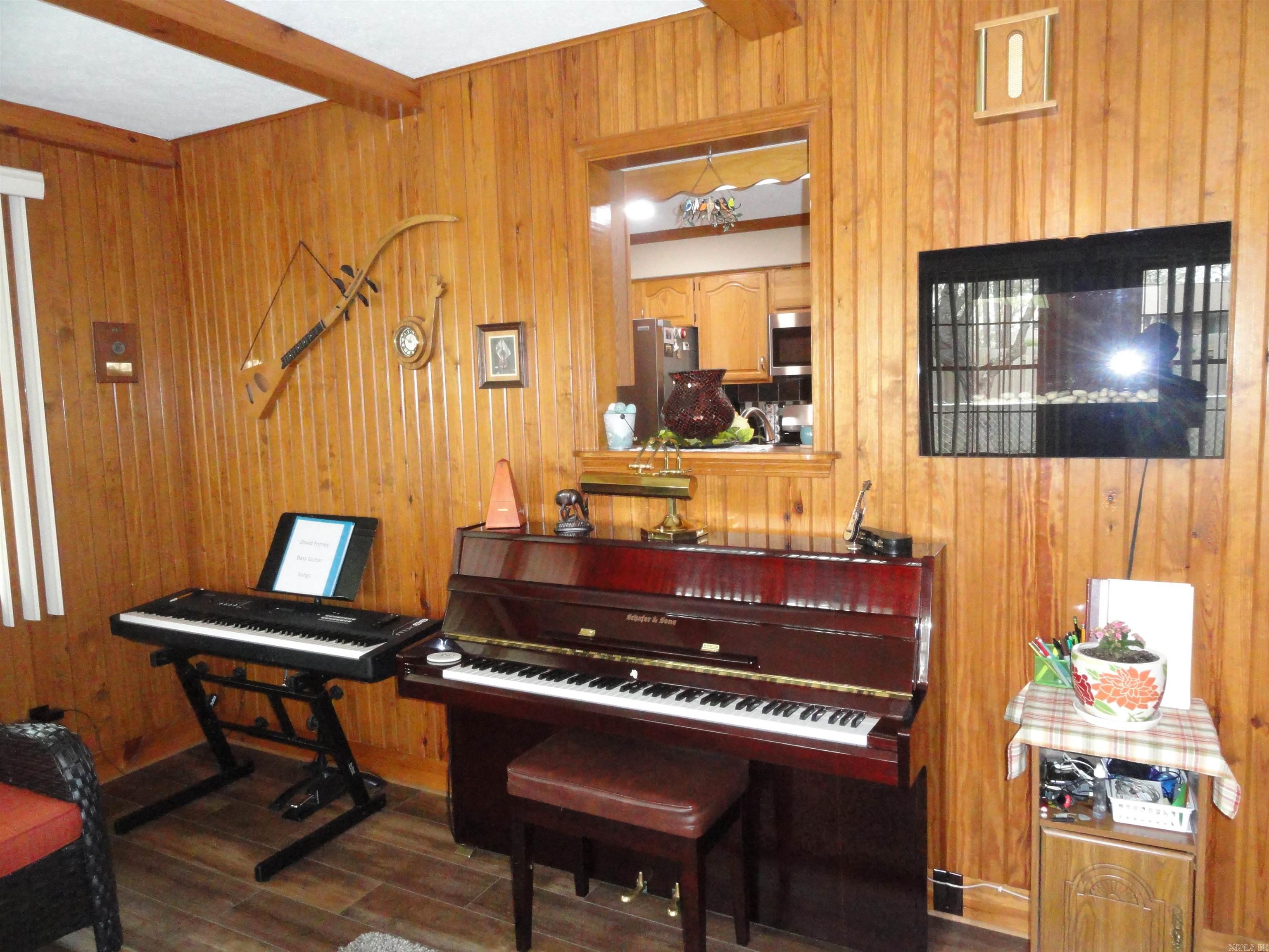 817 Northpointe Drive Mountain Home, AR 72653