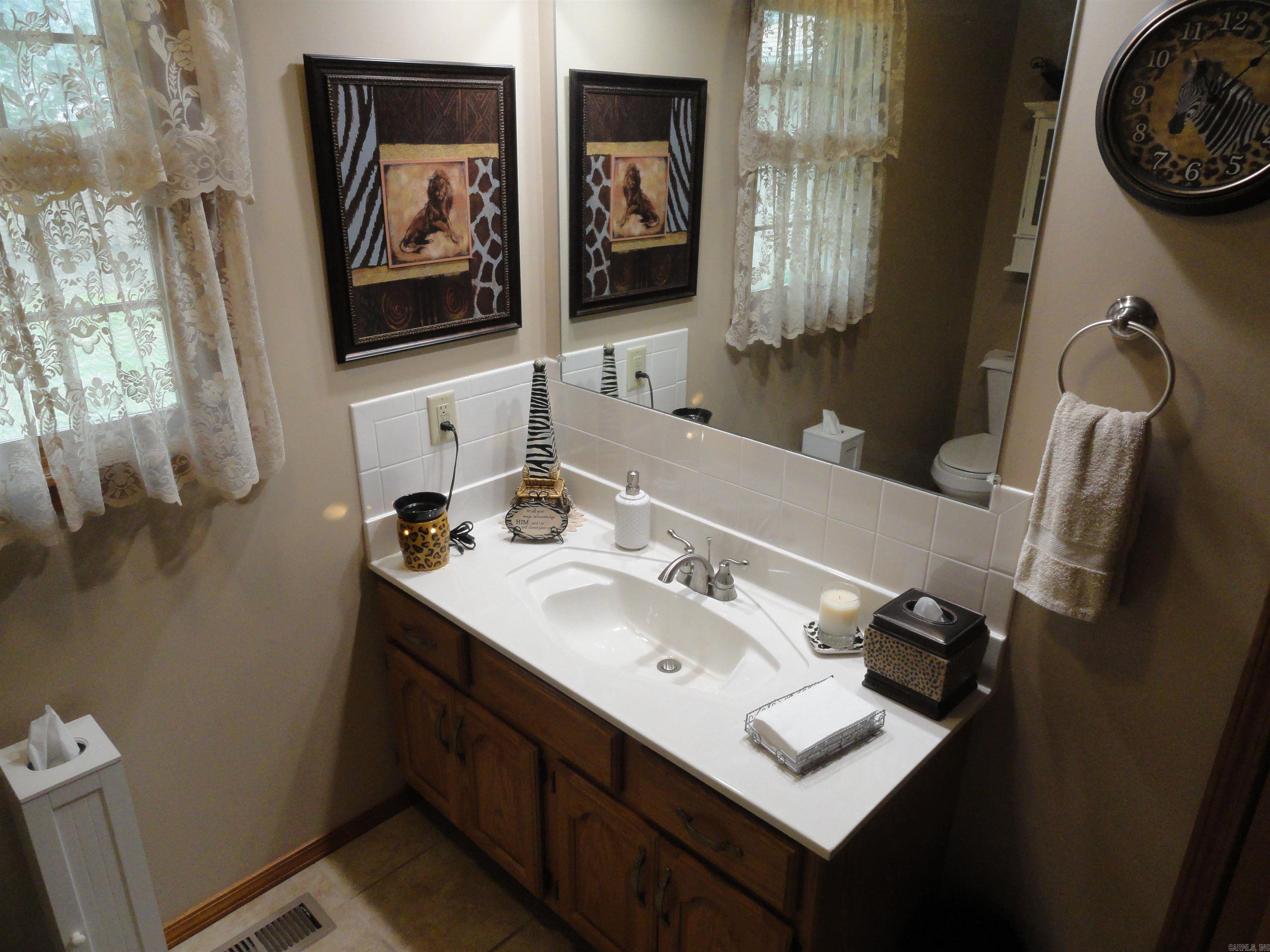 817 Northpointe Drive Mountain Home, AR 72653