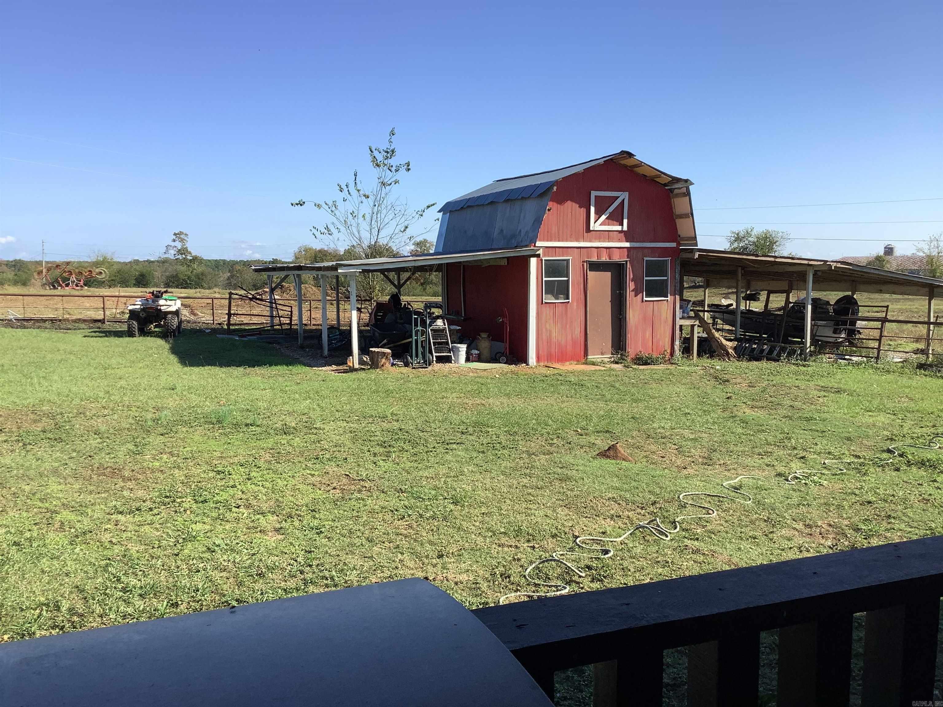552  Strawberry Tract 1 Delight, AR