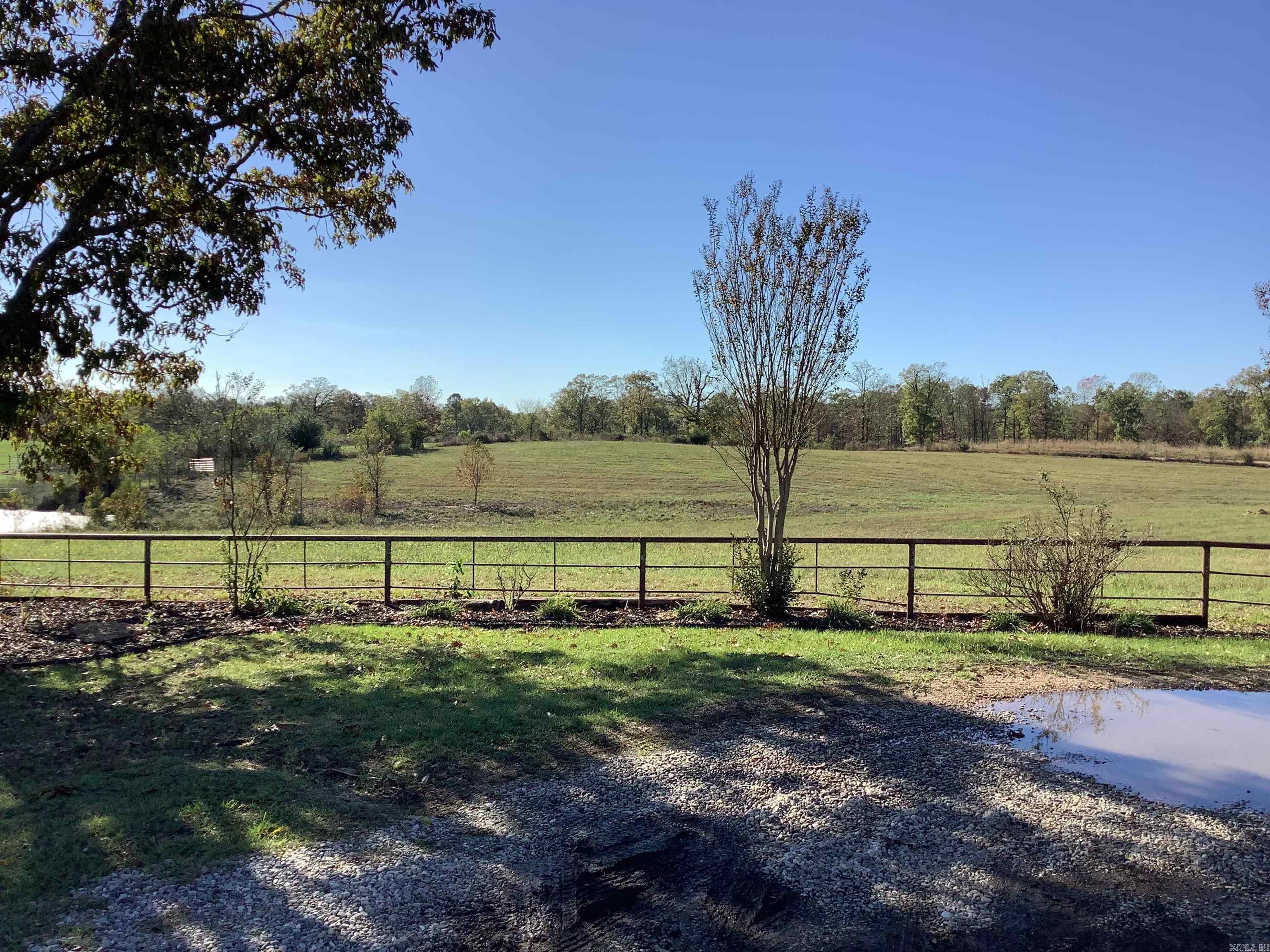 552  Strawberry Tract 1 Delight, AR