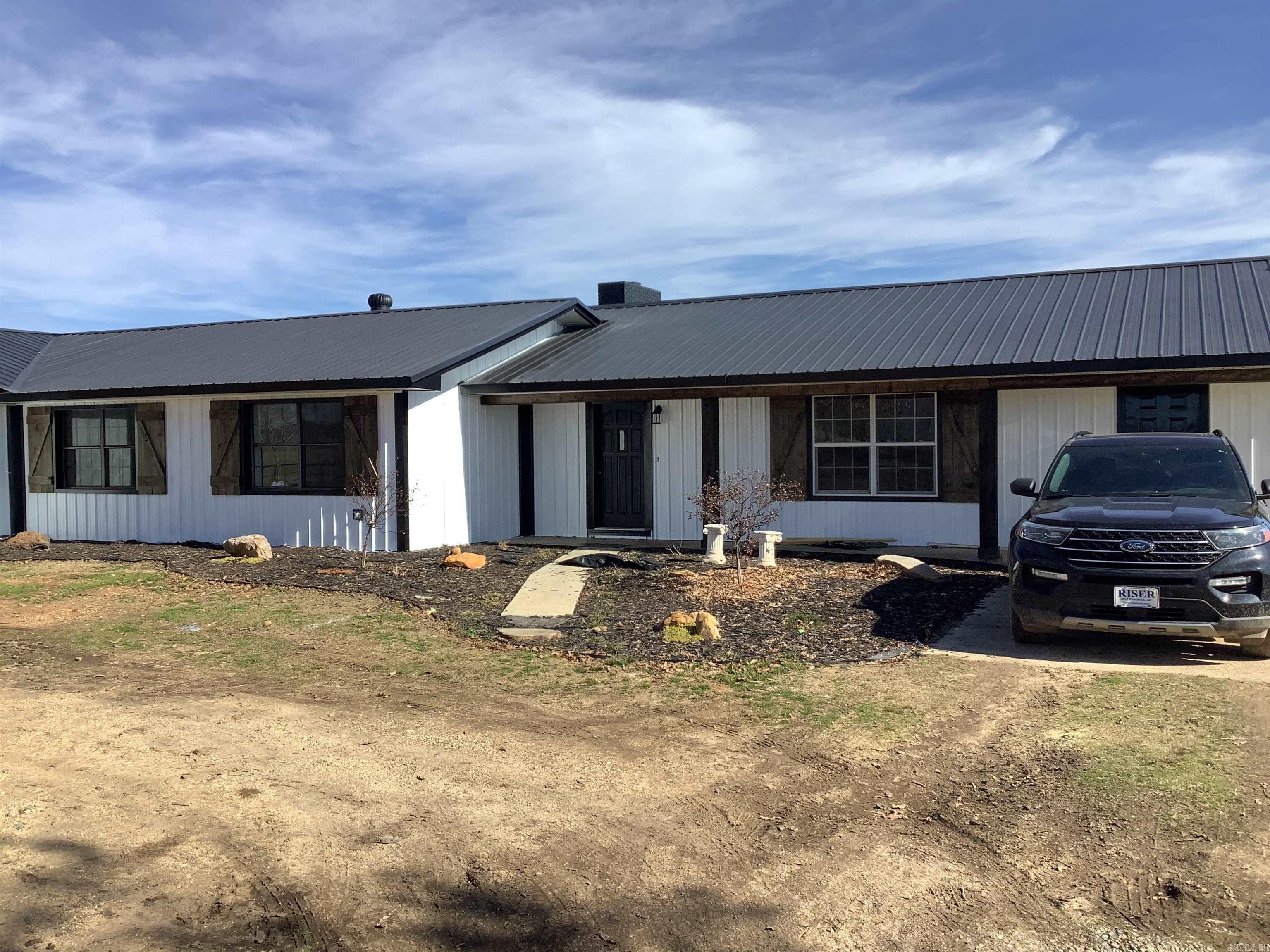 552  Strawberry Tract 1 Delight, AR