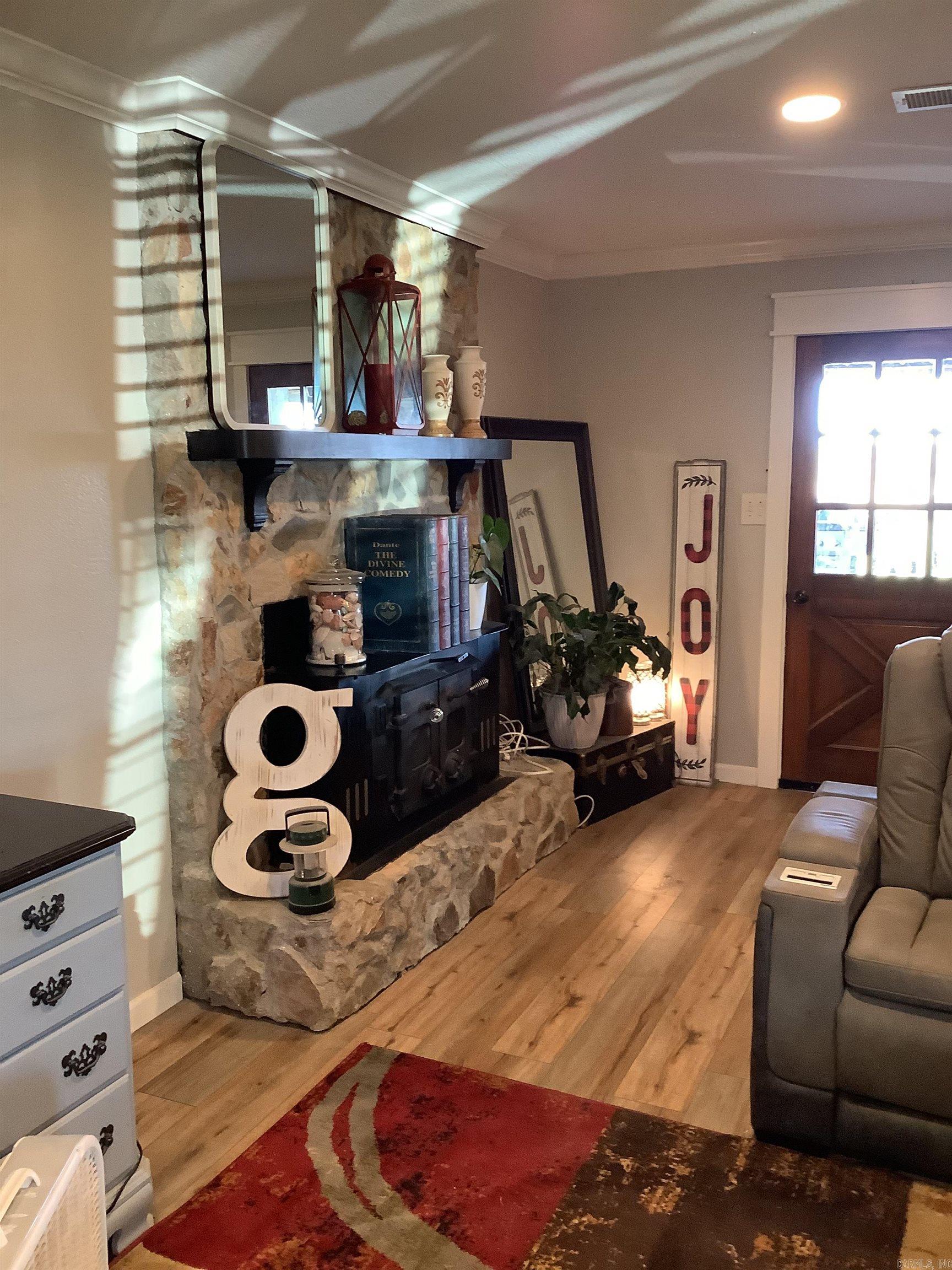 552  Strawberry Tract 1 Delight, AR