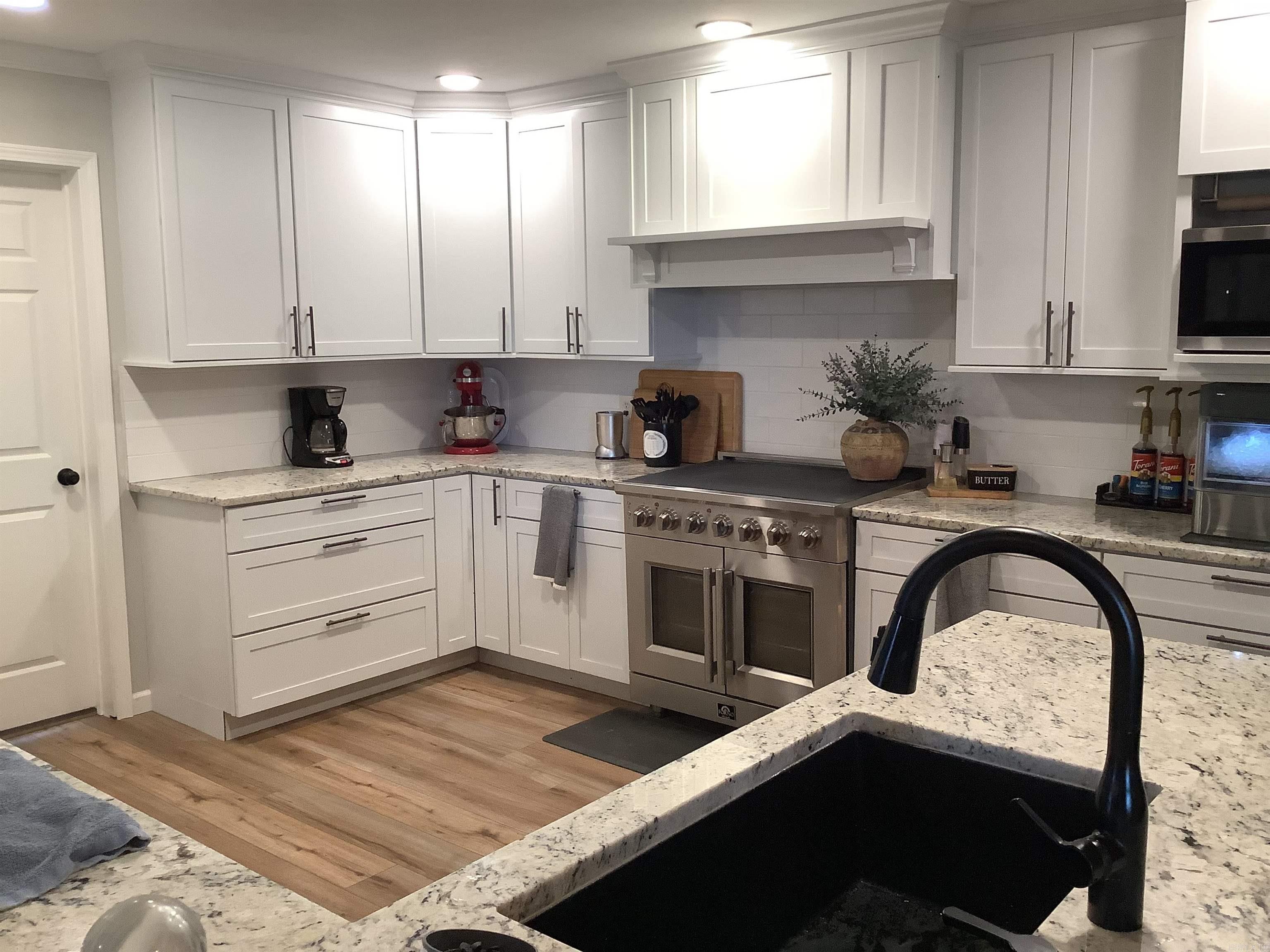 552  Strawberry Tract 1 Delight, AR