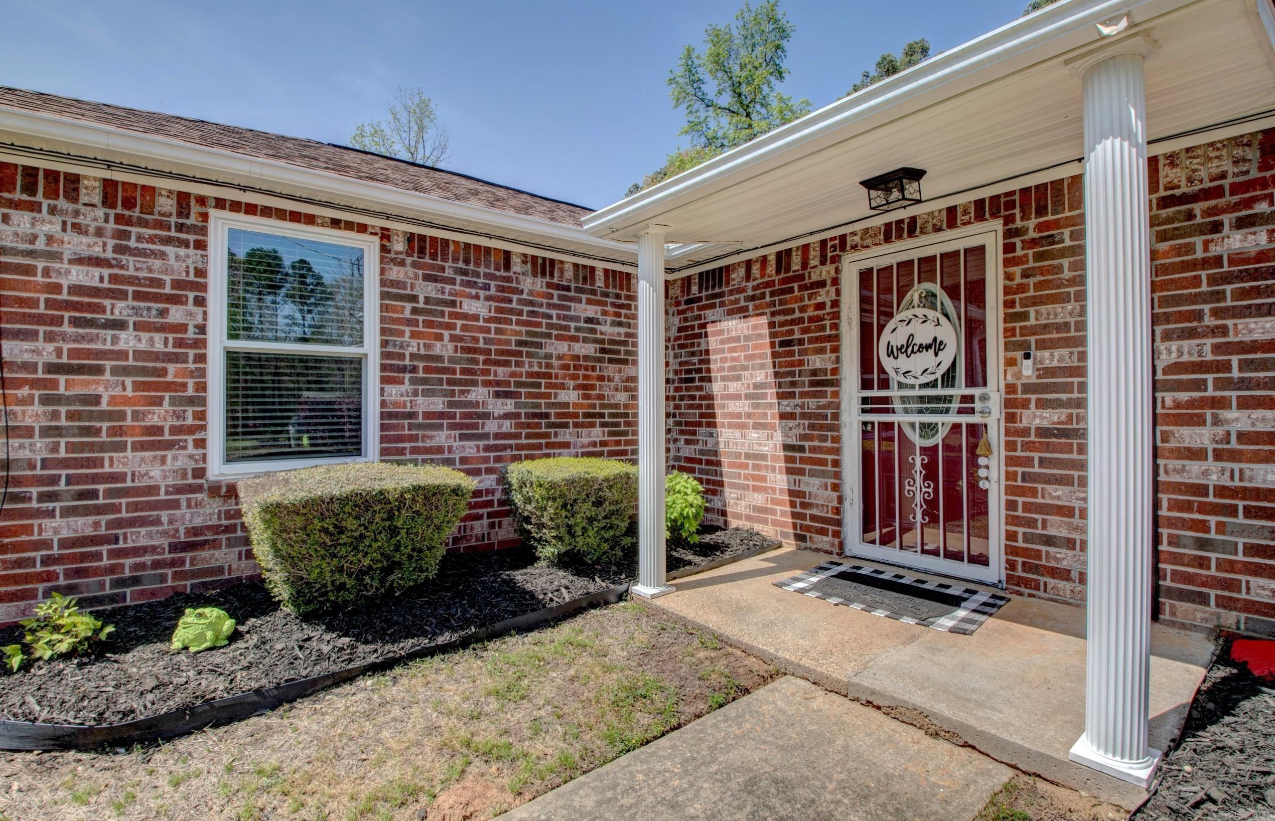 7200  Nell  Pine Bluff, AR