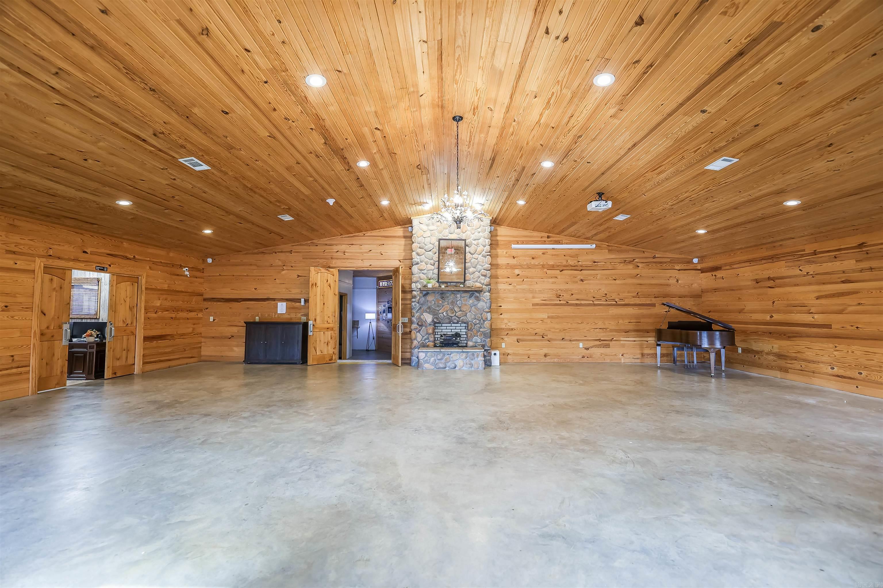 2005  Fairview Rd  Camden, AR