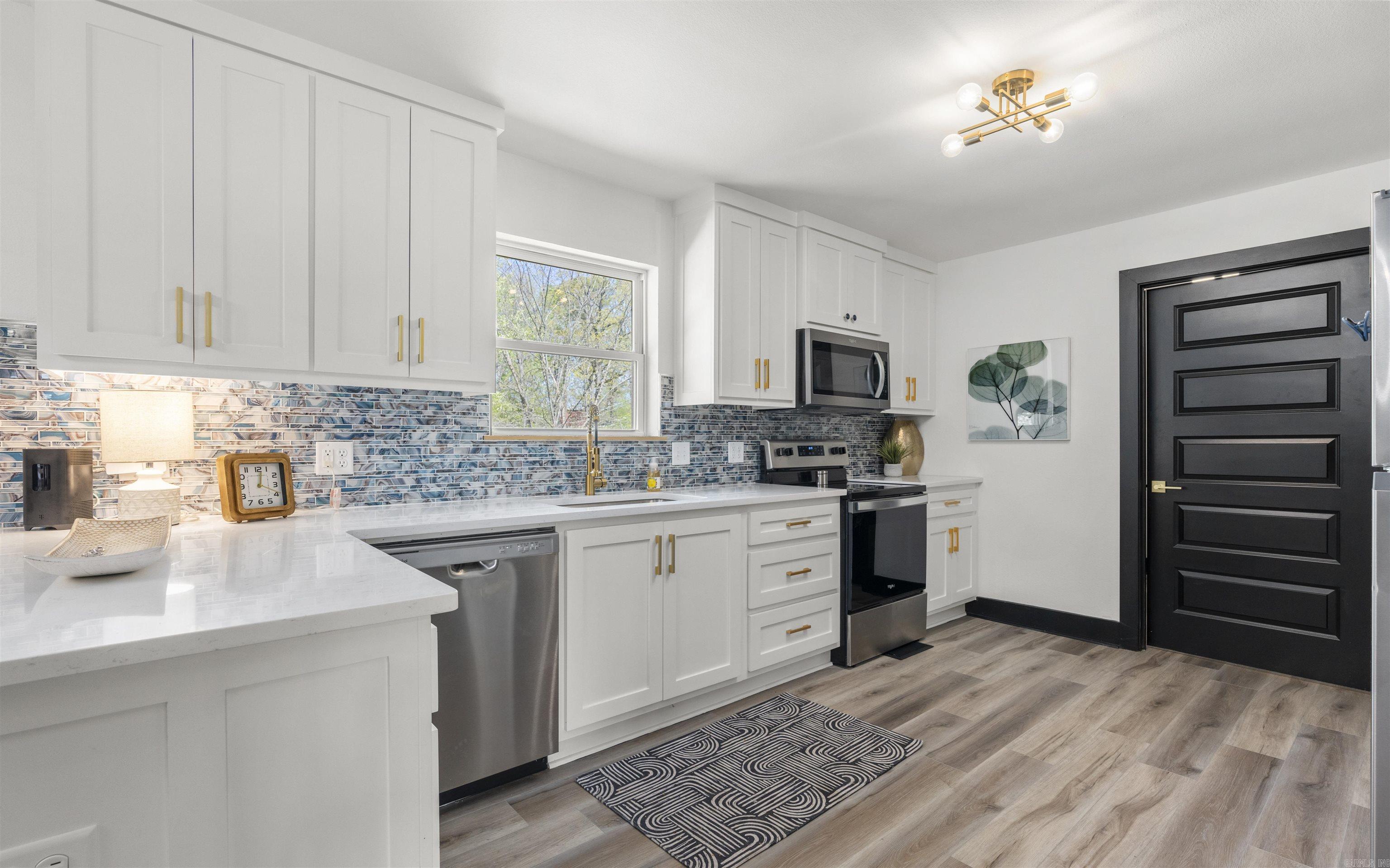 120  Halteria St  Hot Springs, AR