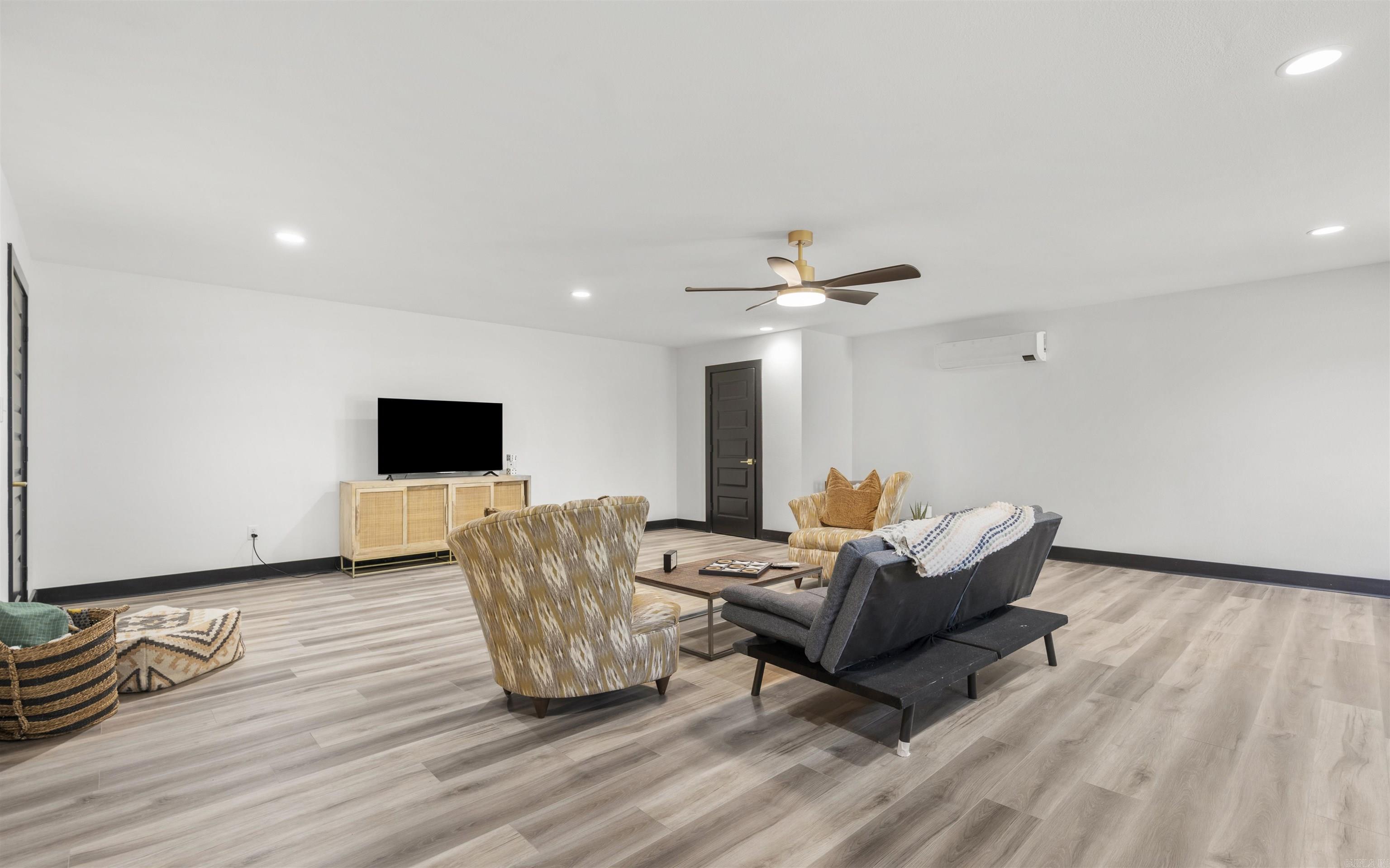 120  Halteria St  Hot Springs, AR