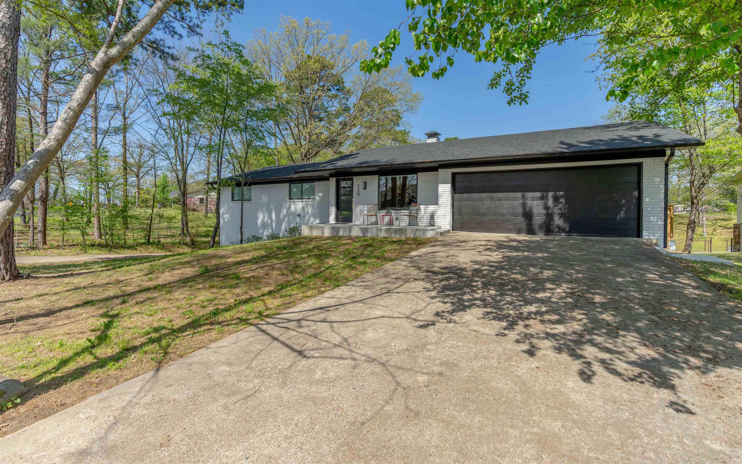 120  Halteria St  Hot Springs, AR