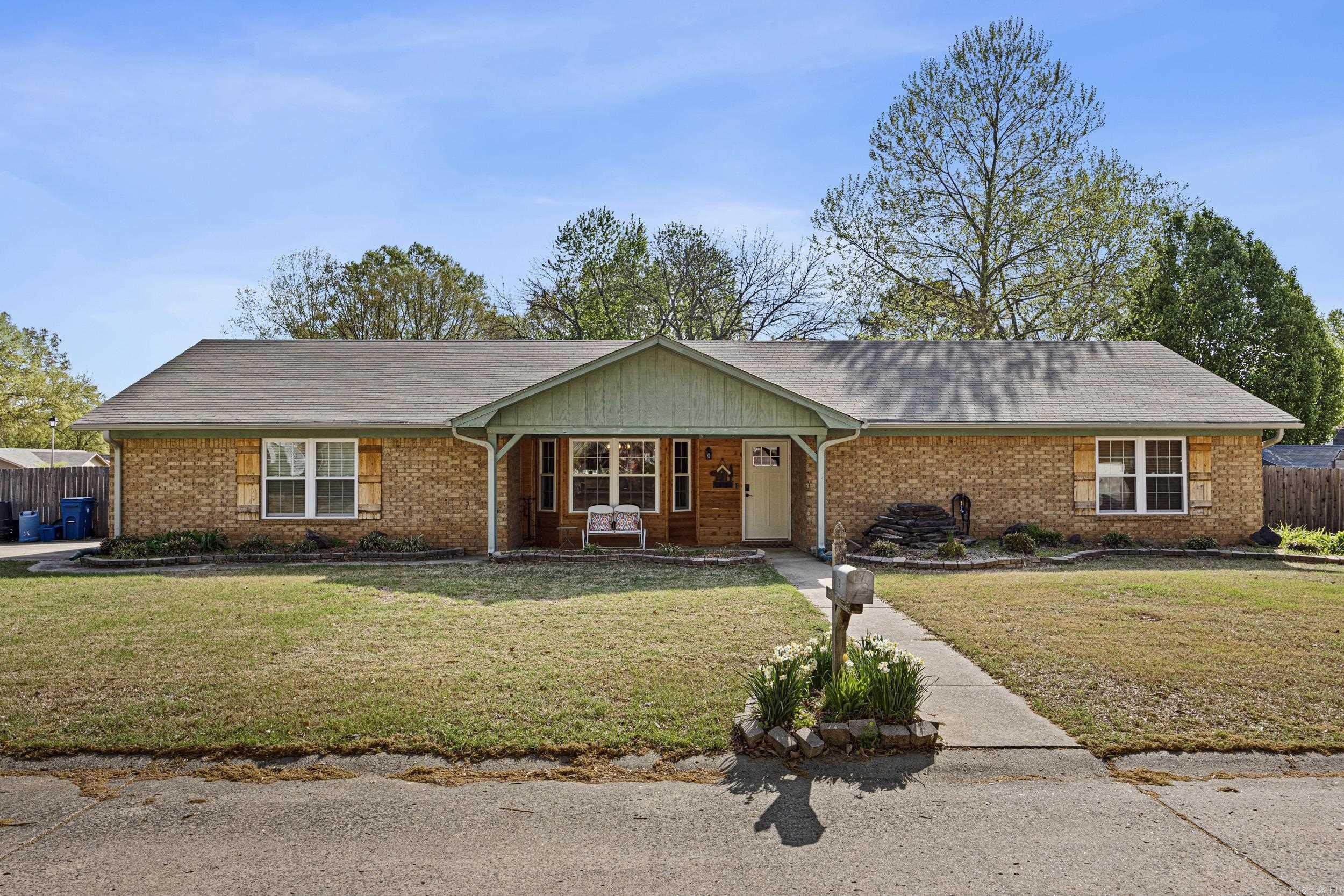 19  Fair Oaks Drive  Conway, AR