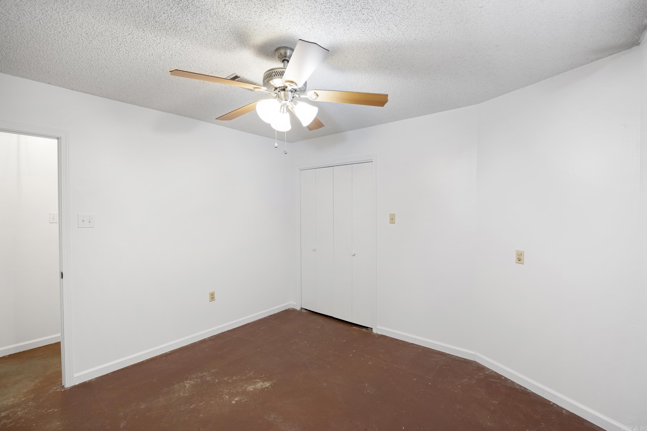 19  Fair Oaks Drive  Conway, AR