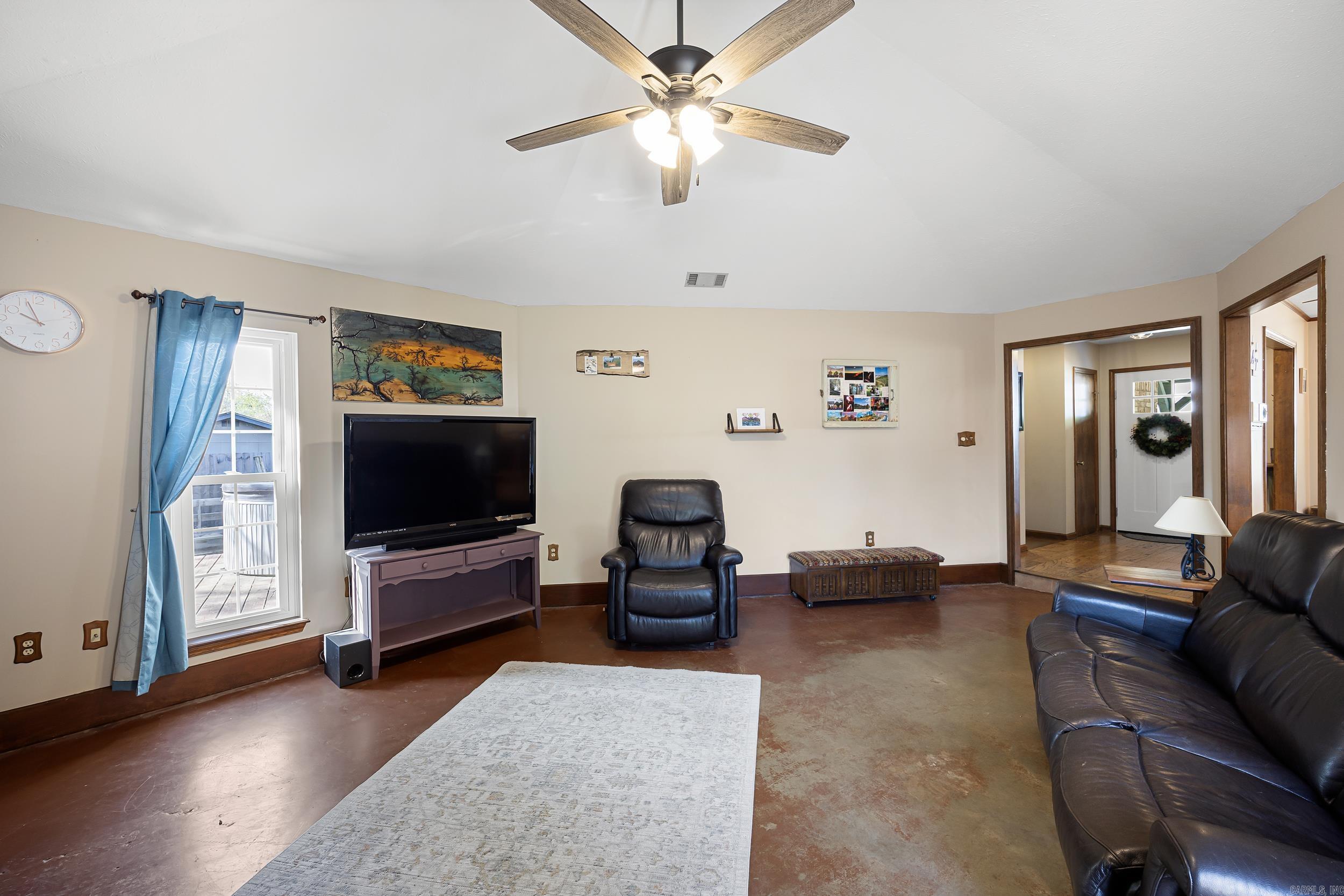 19  Fair Oaks Drive  Conway, AR