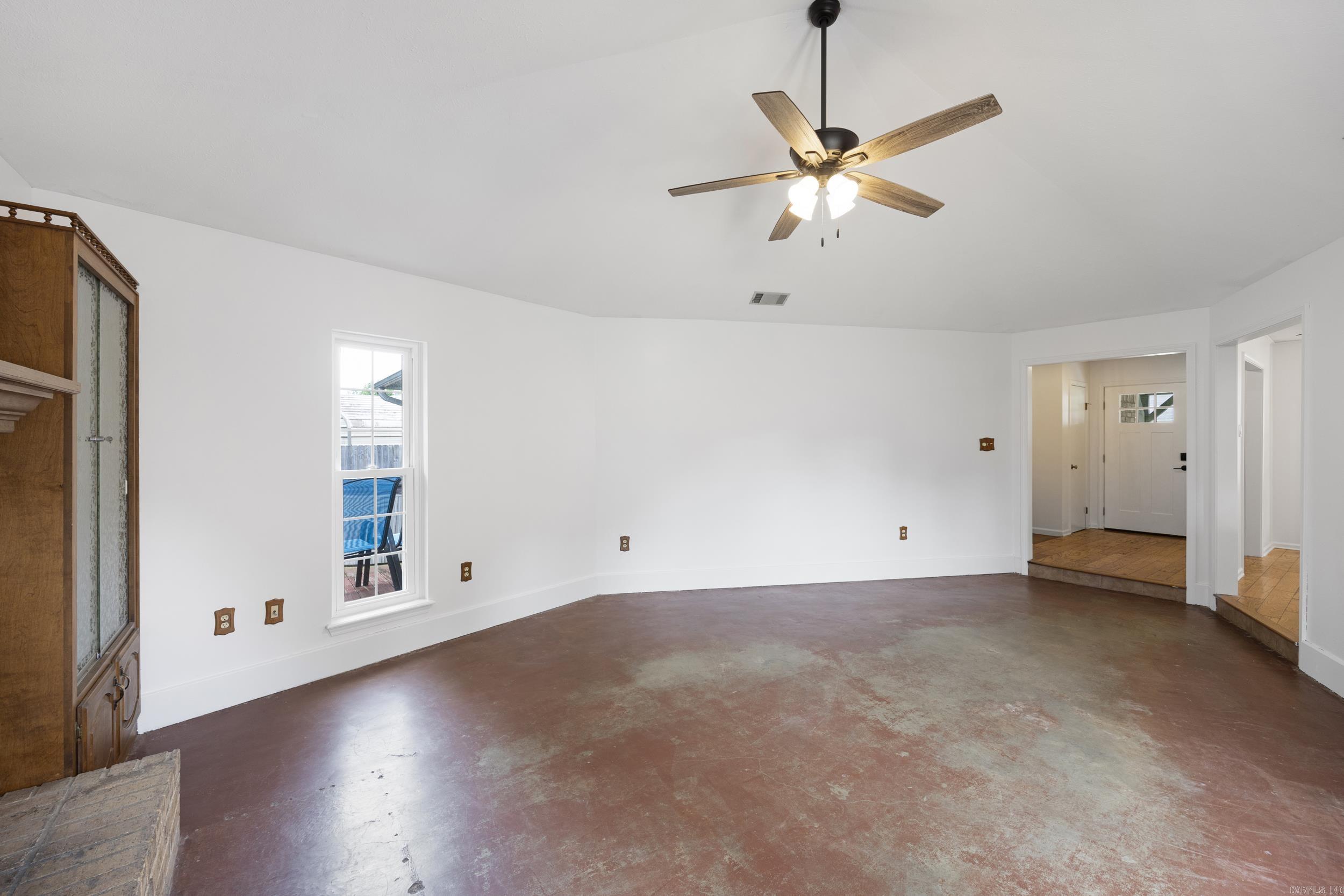 19  Fair Oaks Drive  Conway, AR
