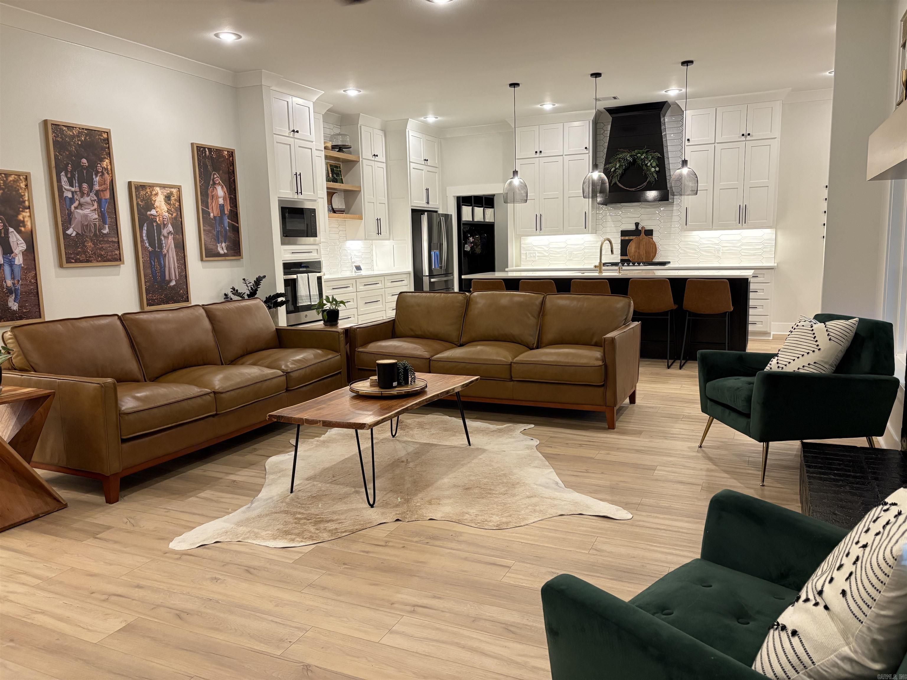 1680  Pearce  Conway, AR