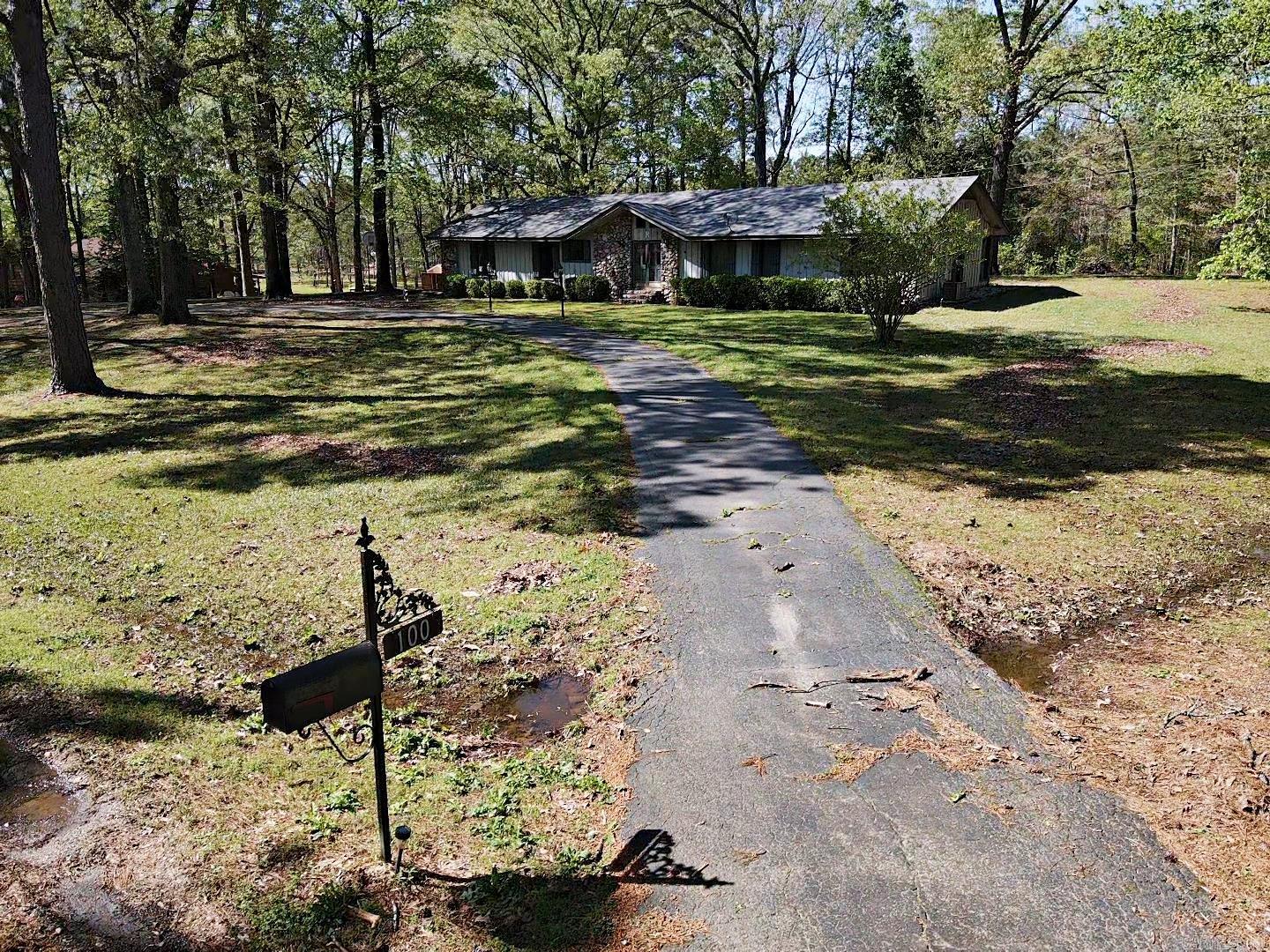 100  Canterbury  Arkadelphia, AR