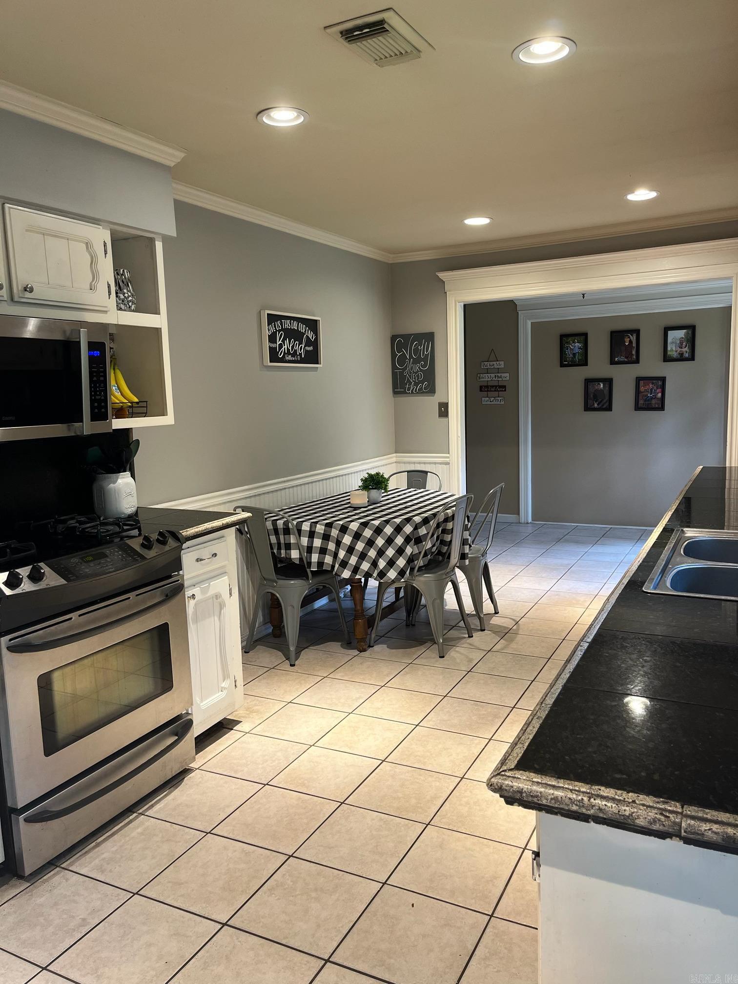 100  Canterbury  Arkadelphia, AR