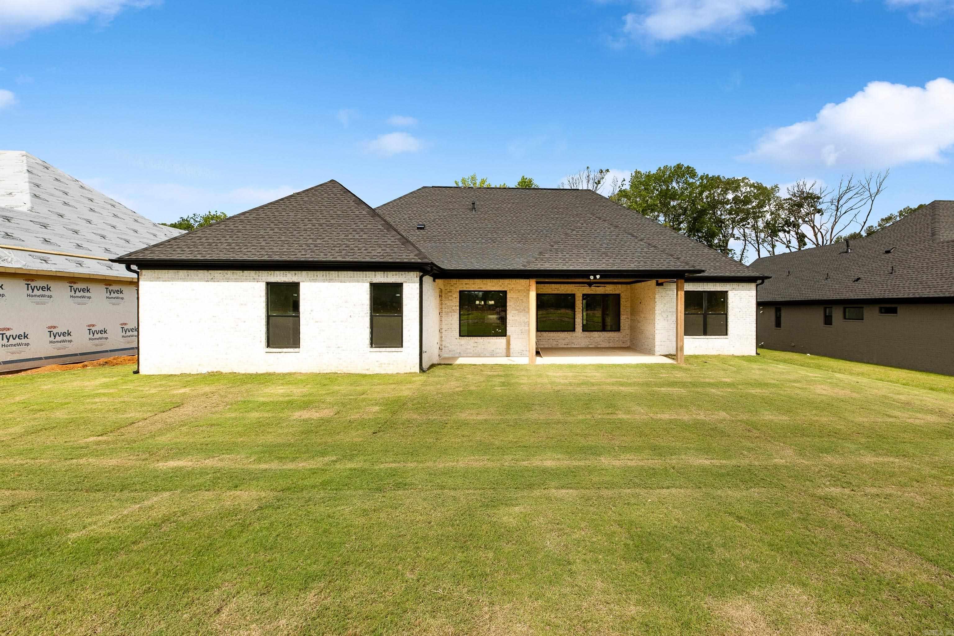 6172  Majestic Waters  Alexander, AR