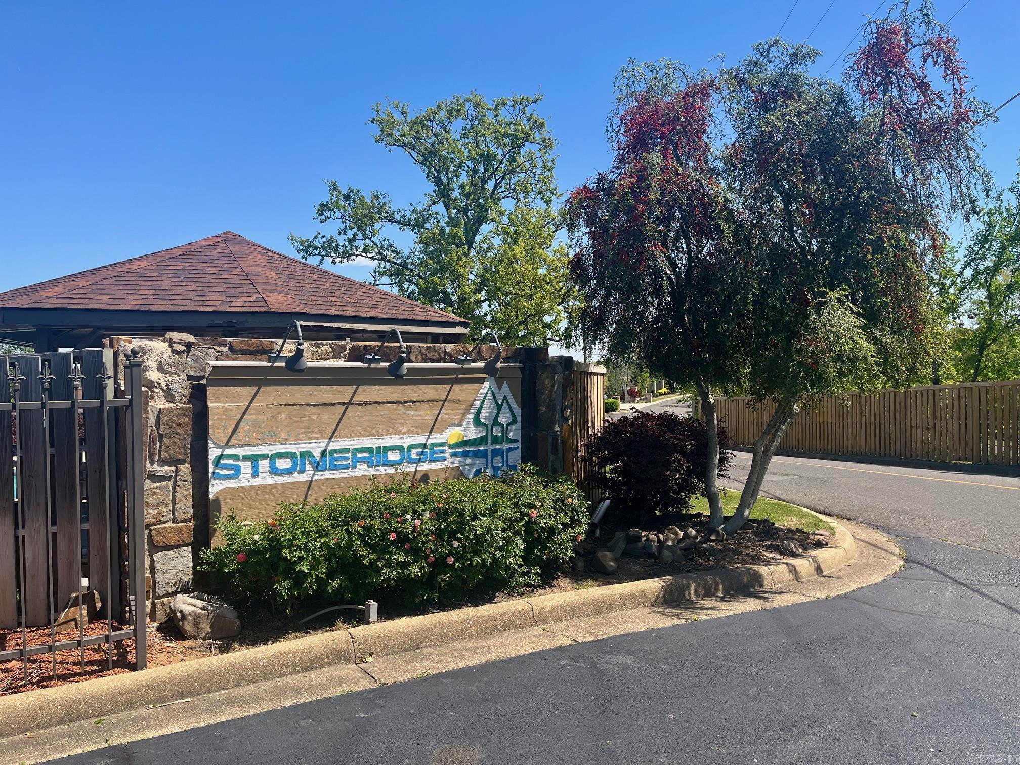 101  Long Island Dr.  Hot Springs, AR