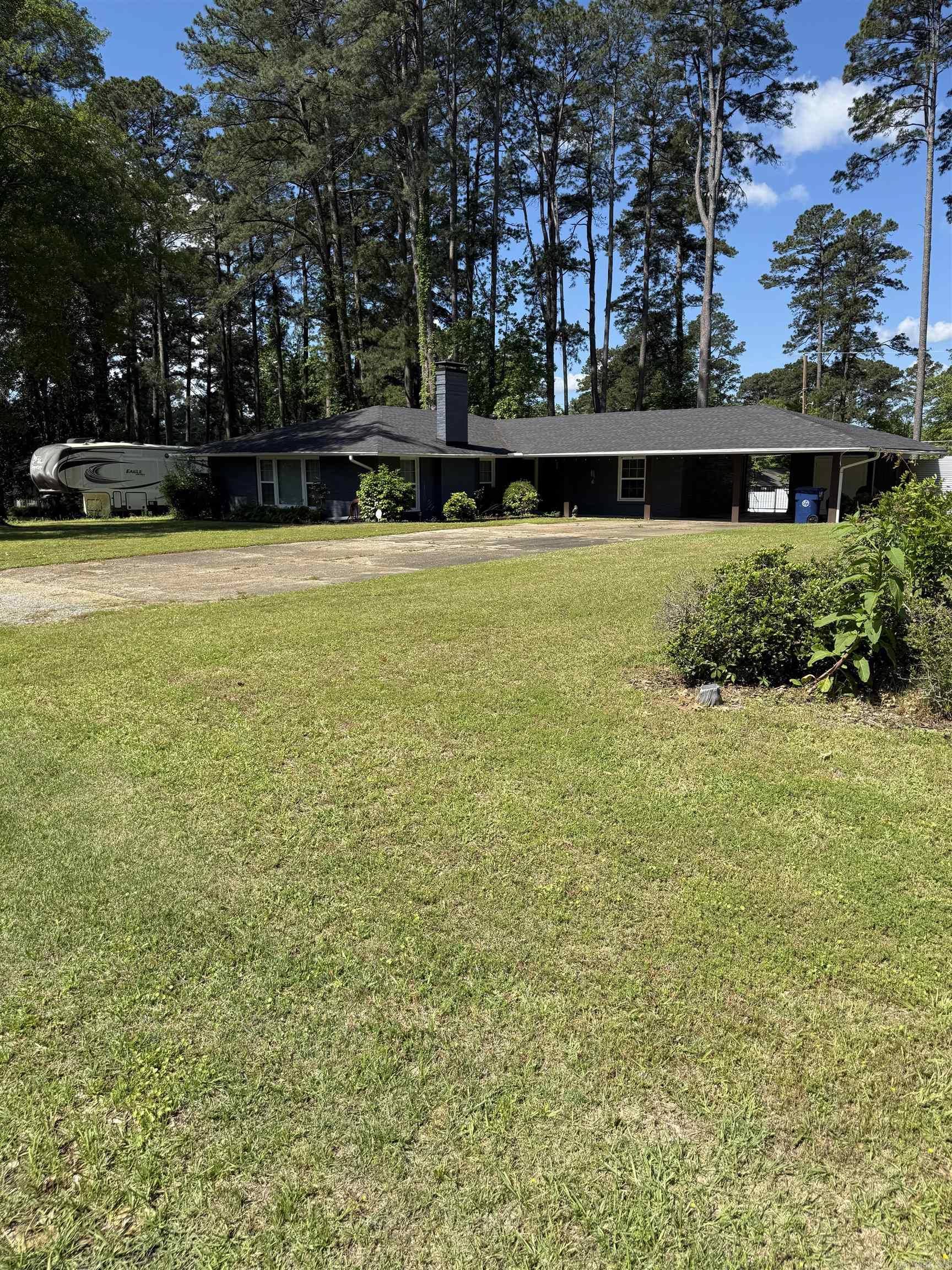 230 Berg Avenue Camden, AR 71701