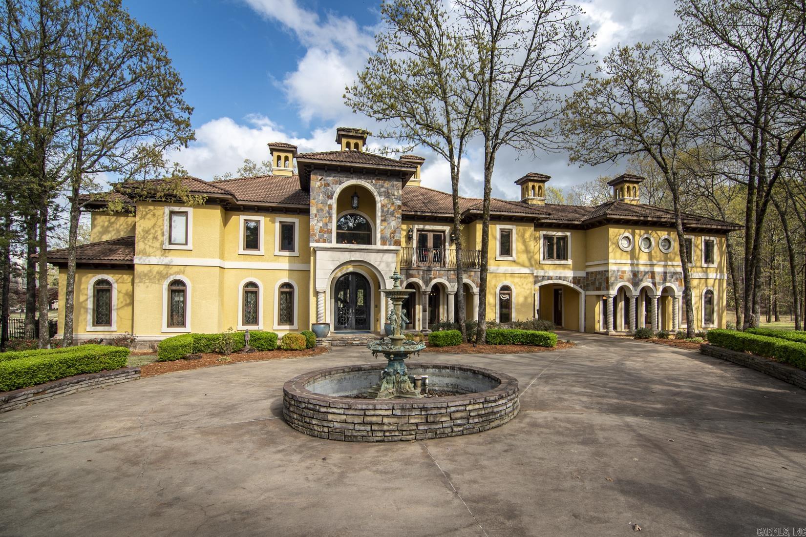 15 Spring Valley Lane
