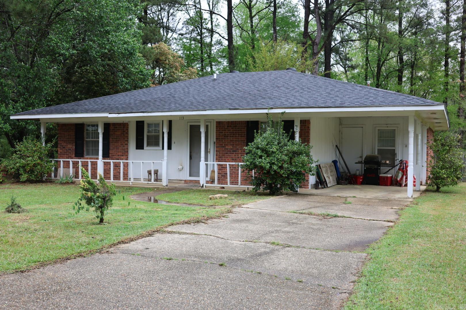 113  Bellaire Court  Monticello, AR