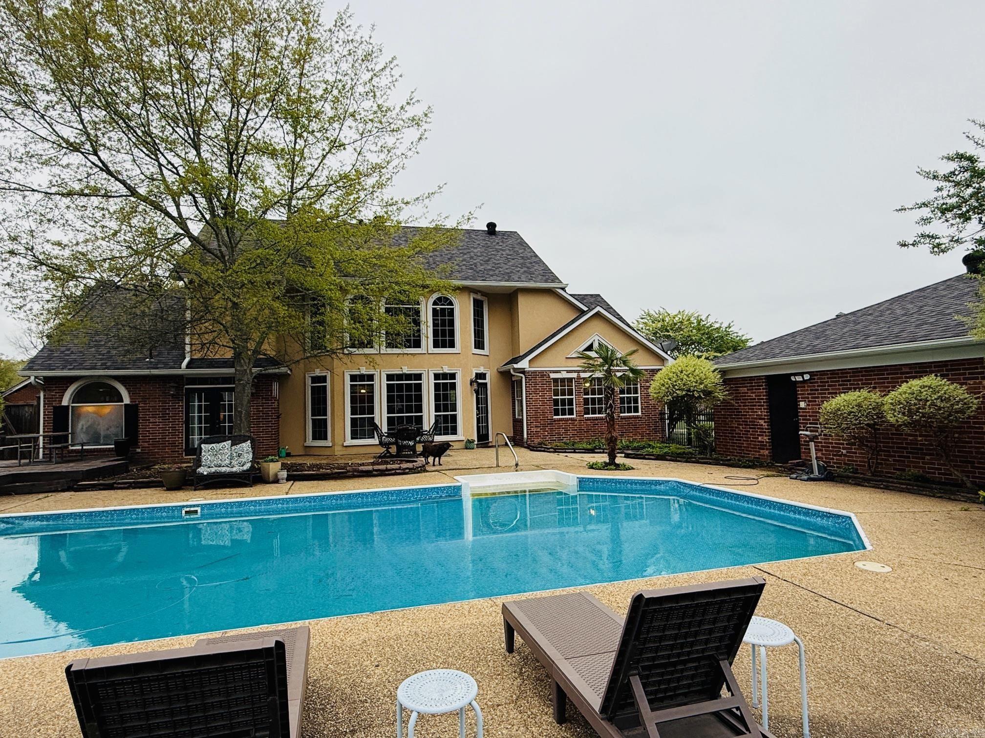 7  Colony  White Hall, AR