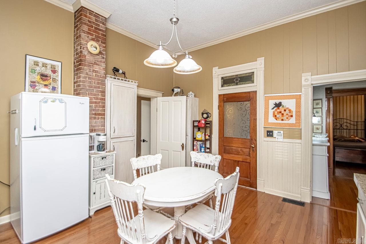 16924  Colonel Glenn  Little Rock, AR