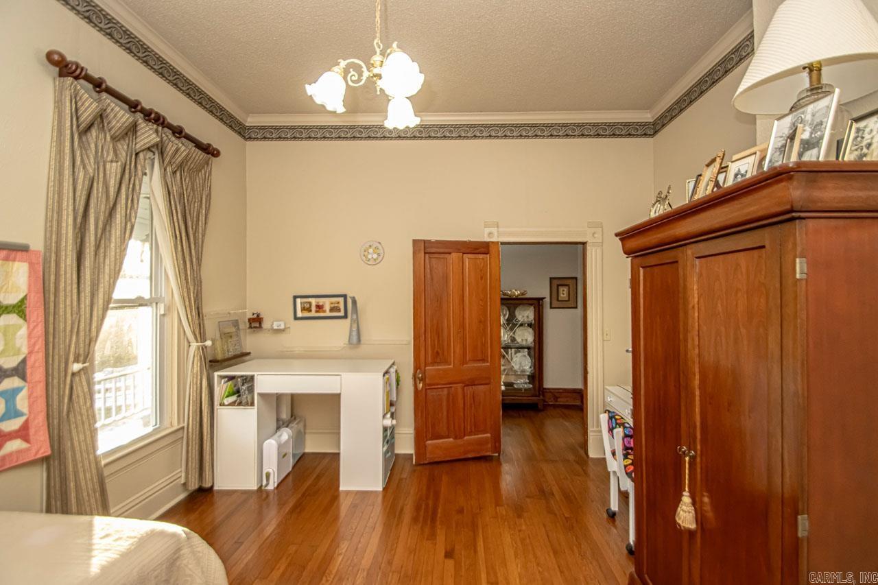 16924  Colonel Glenn  Little Rock, AR
