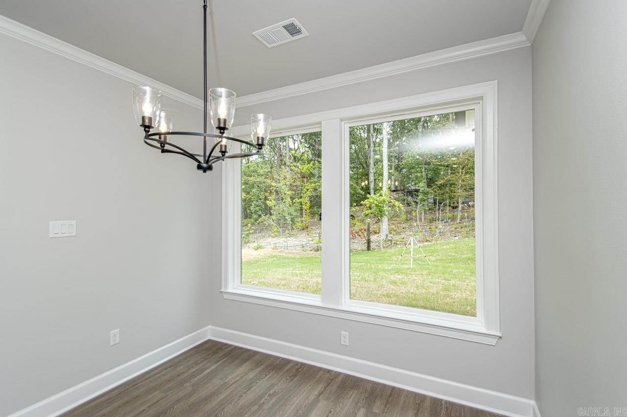 5017 Springwood Circle Bryant, AR 72022
