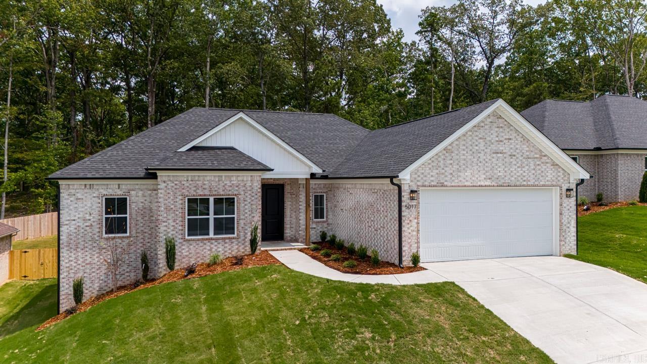 5017 Springwood Circle Bryant, AR 72022