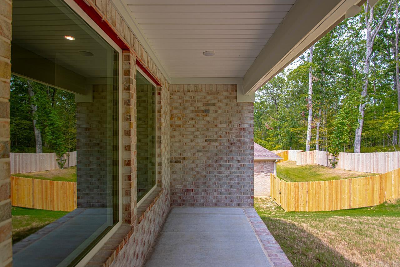 5017 Springwood Circle Bryant, AR 72022