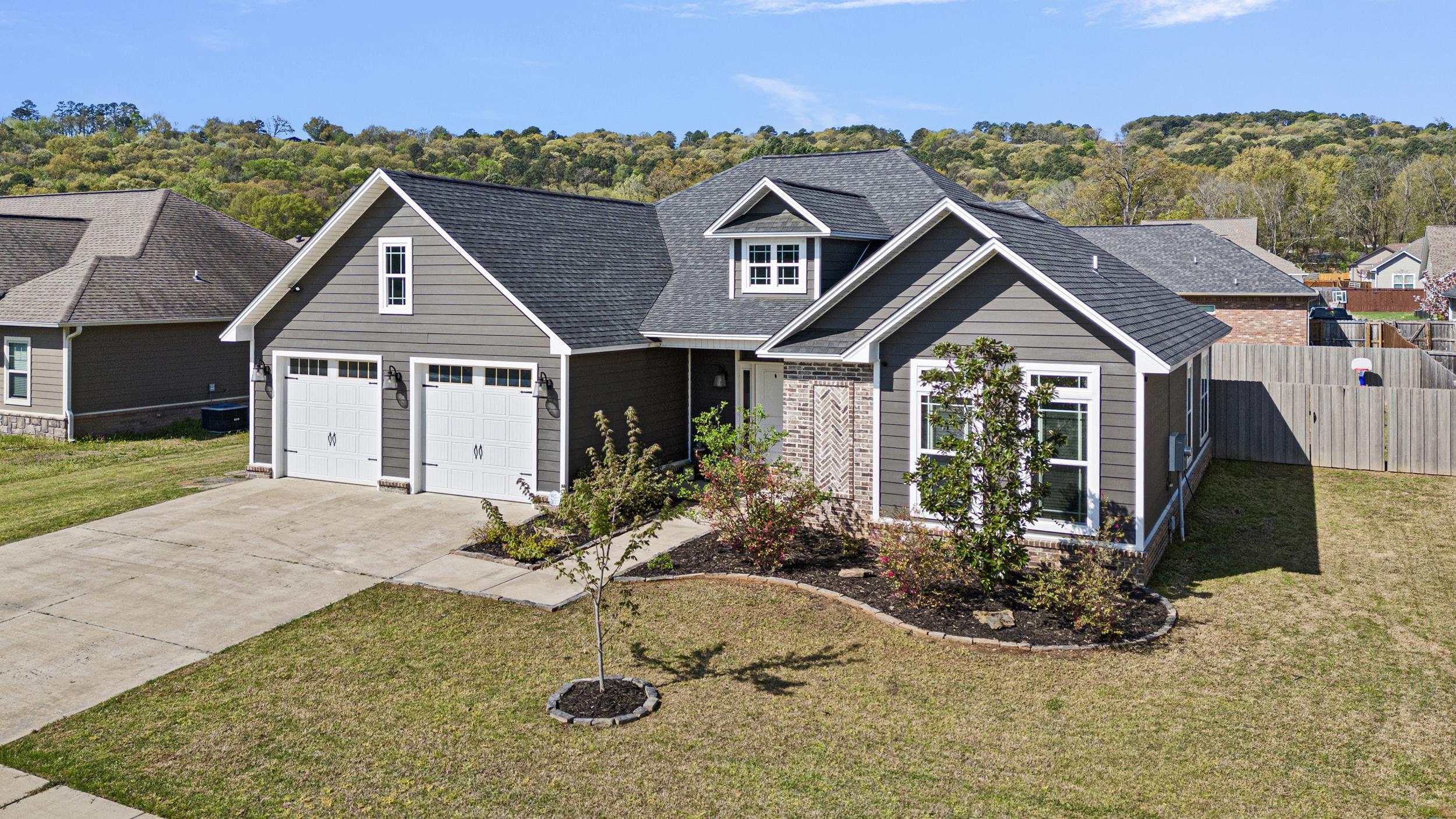 205  Promenade Cir  Russellville, AR