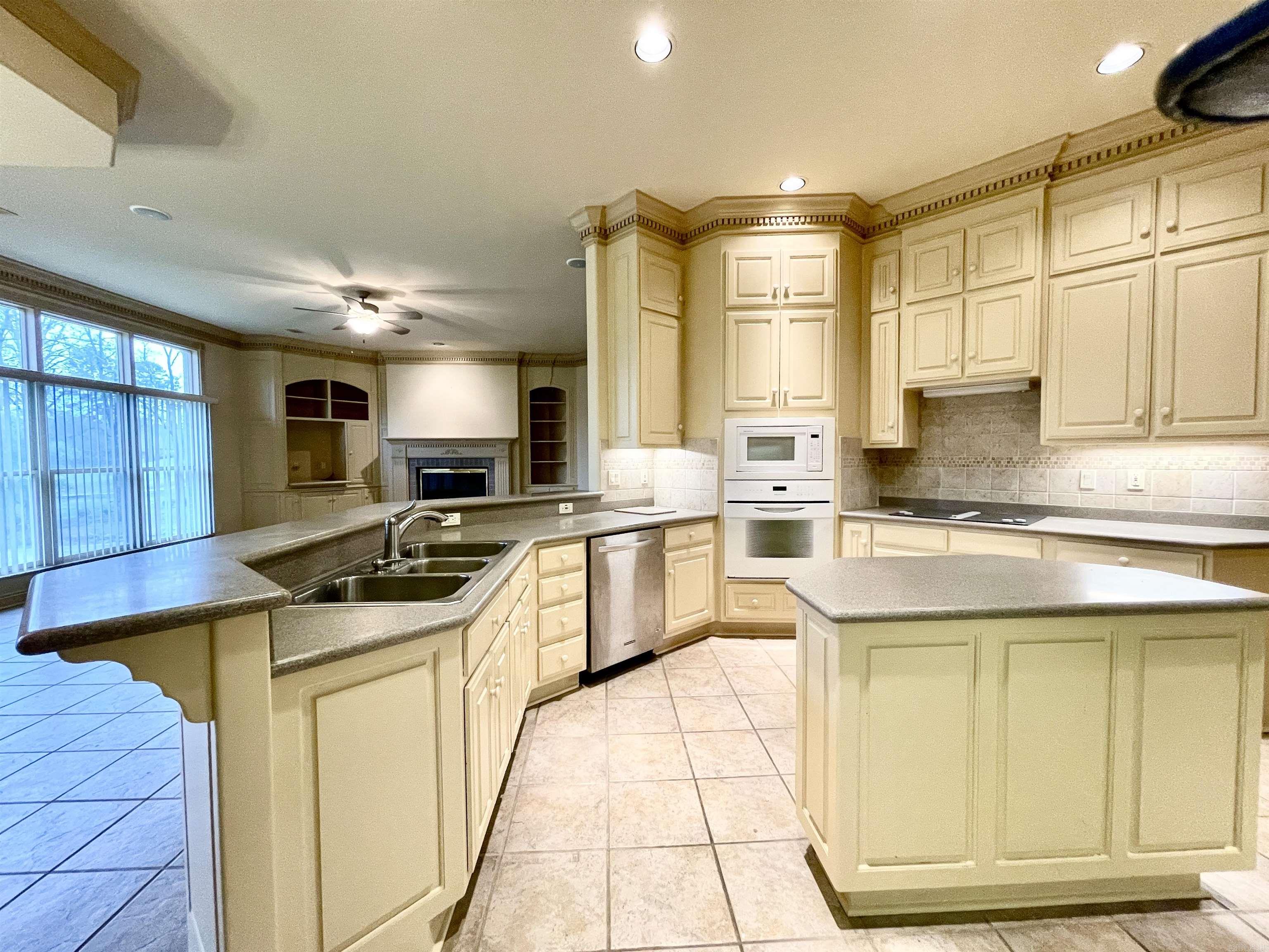 37  Greystone Blvd  Cabot, AR