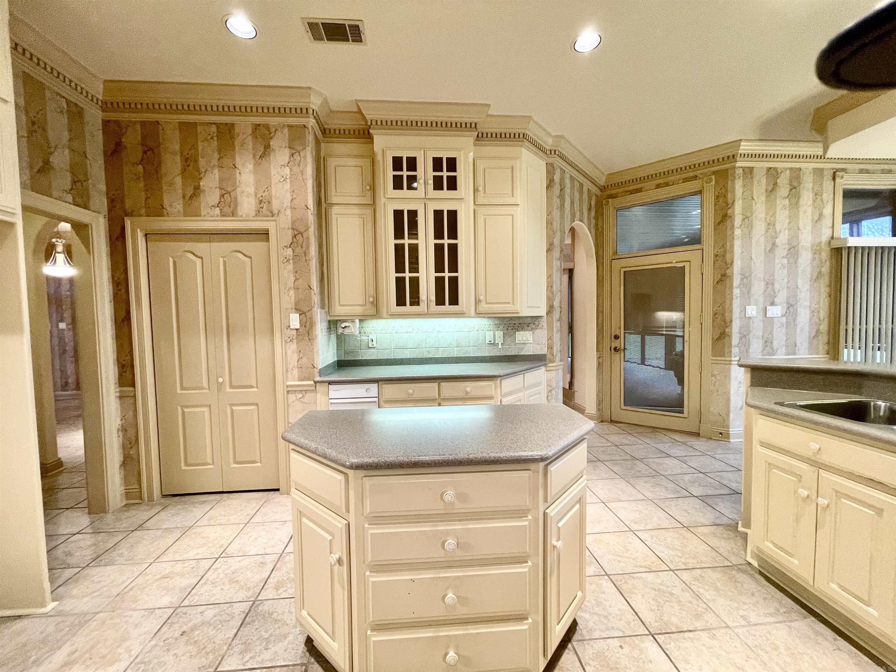 37  Greystone Blvd  Cabot, AR