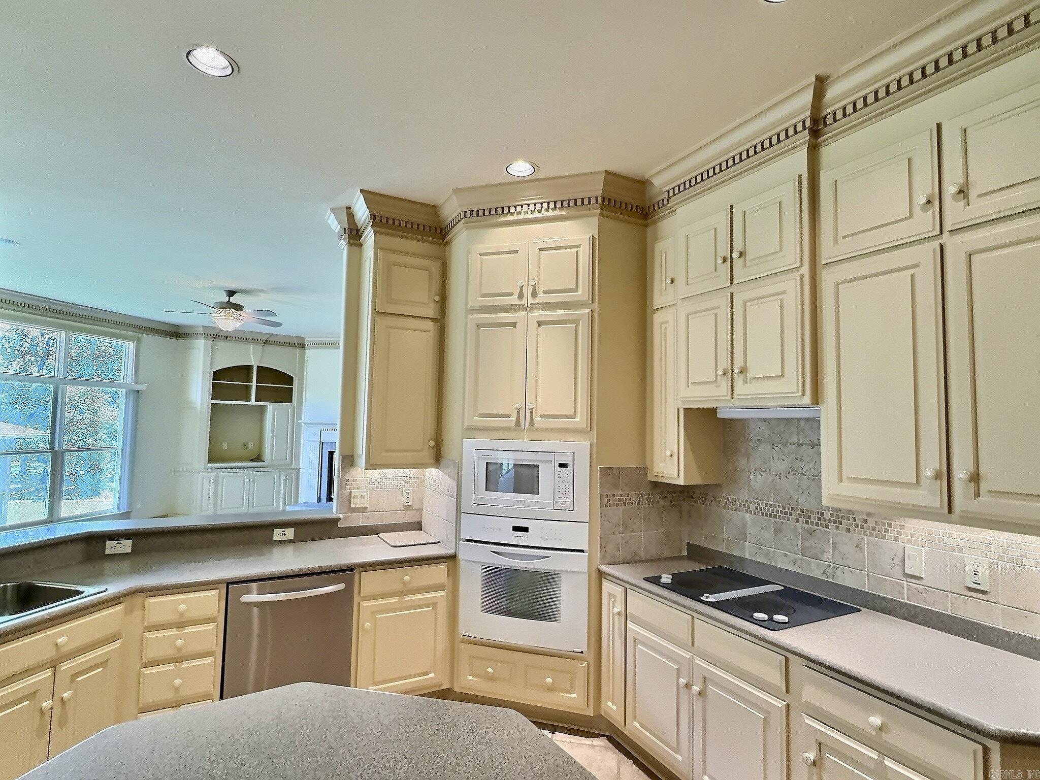 37 Greystone Boulevard Cabot, AR 72023