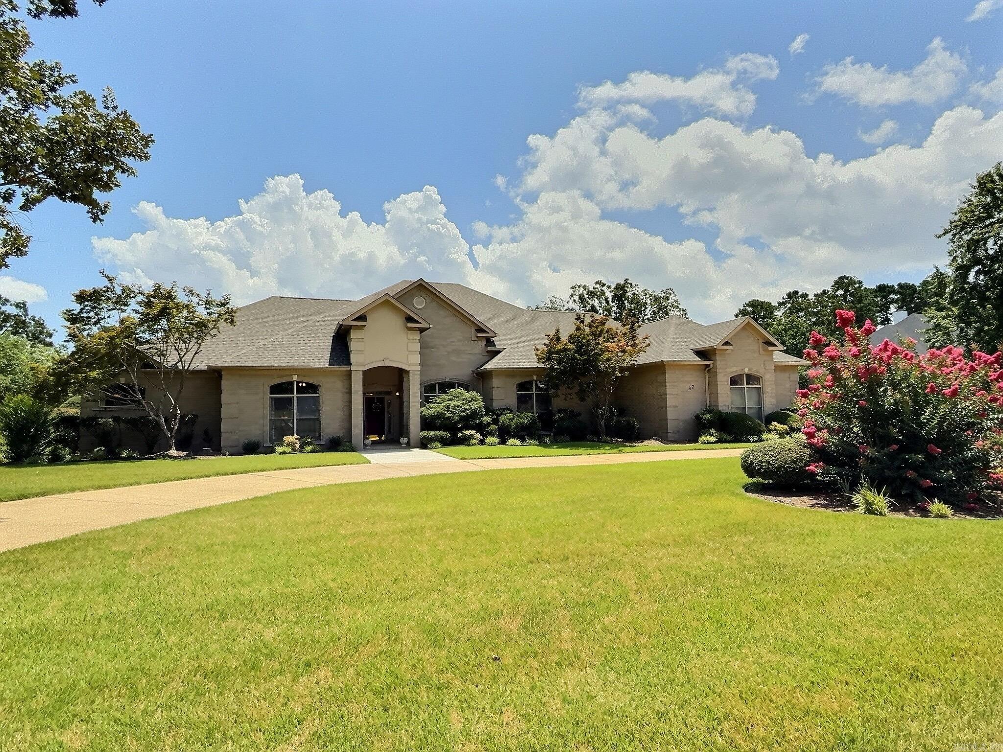 37 Greystone Boulevard Cabot, AR 72023
