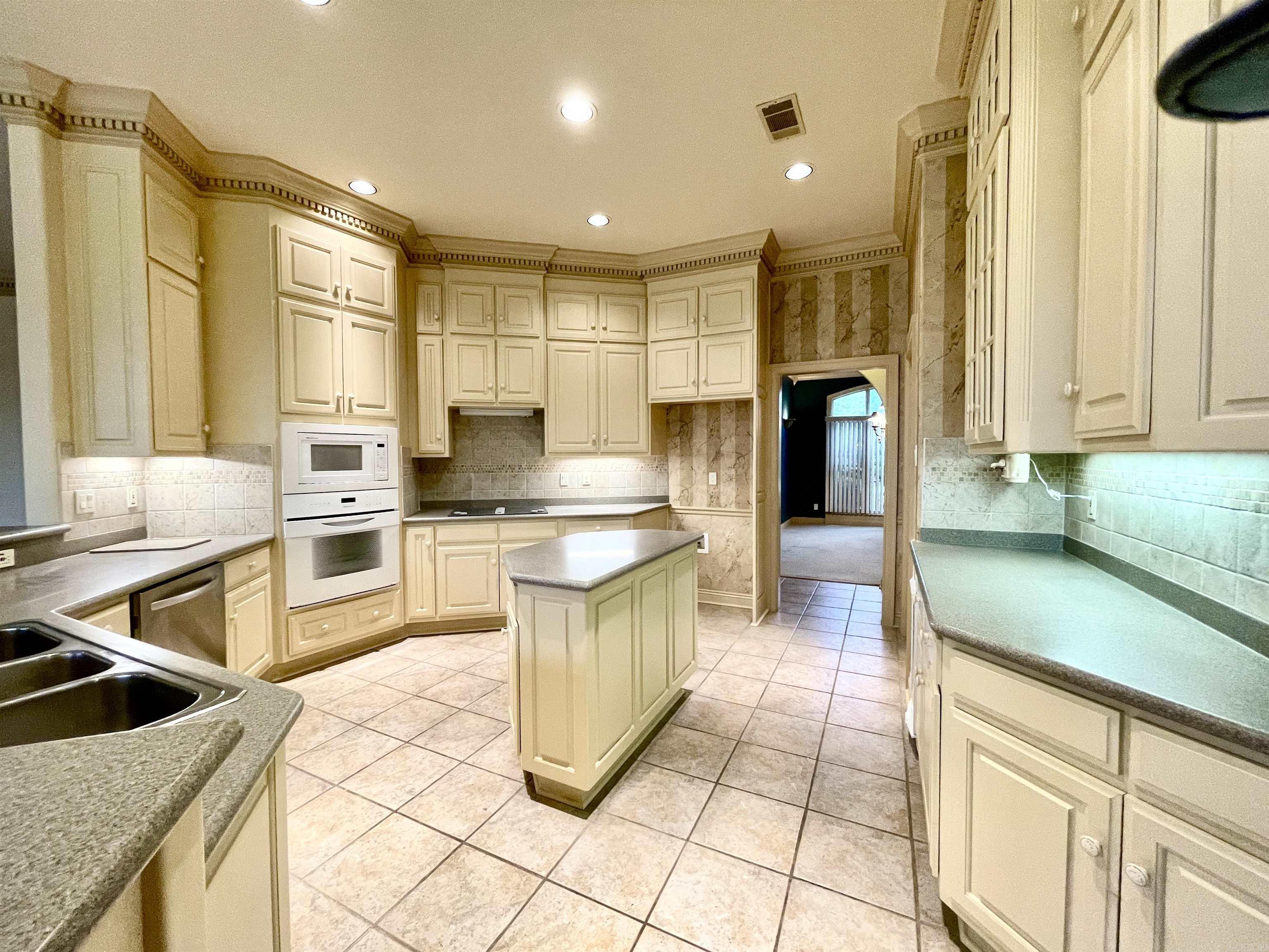 37  Greystone Blvd  Cabot, AR
