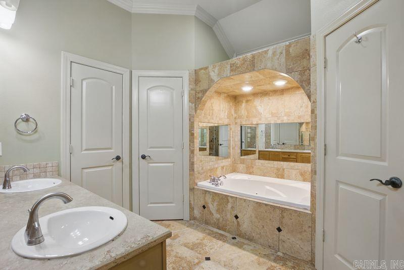 9802  Merlot  North Little Rock, AR