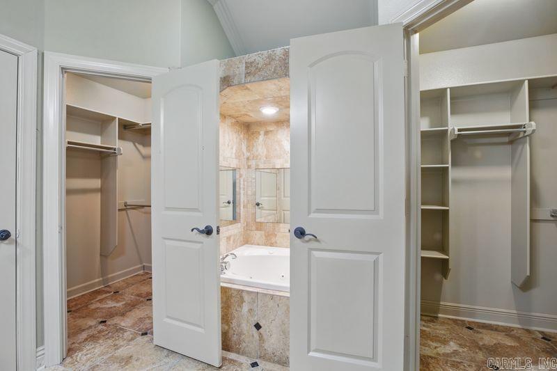 9802  Merlot  North Little Rock, AR