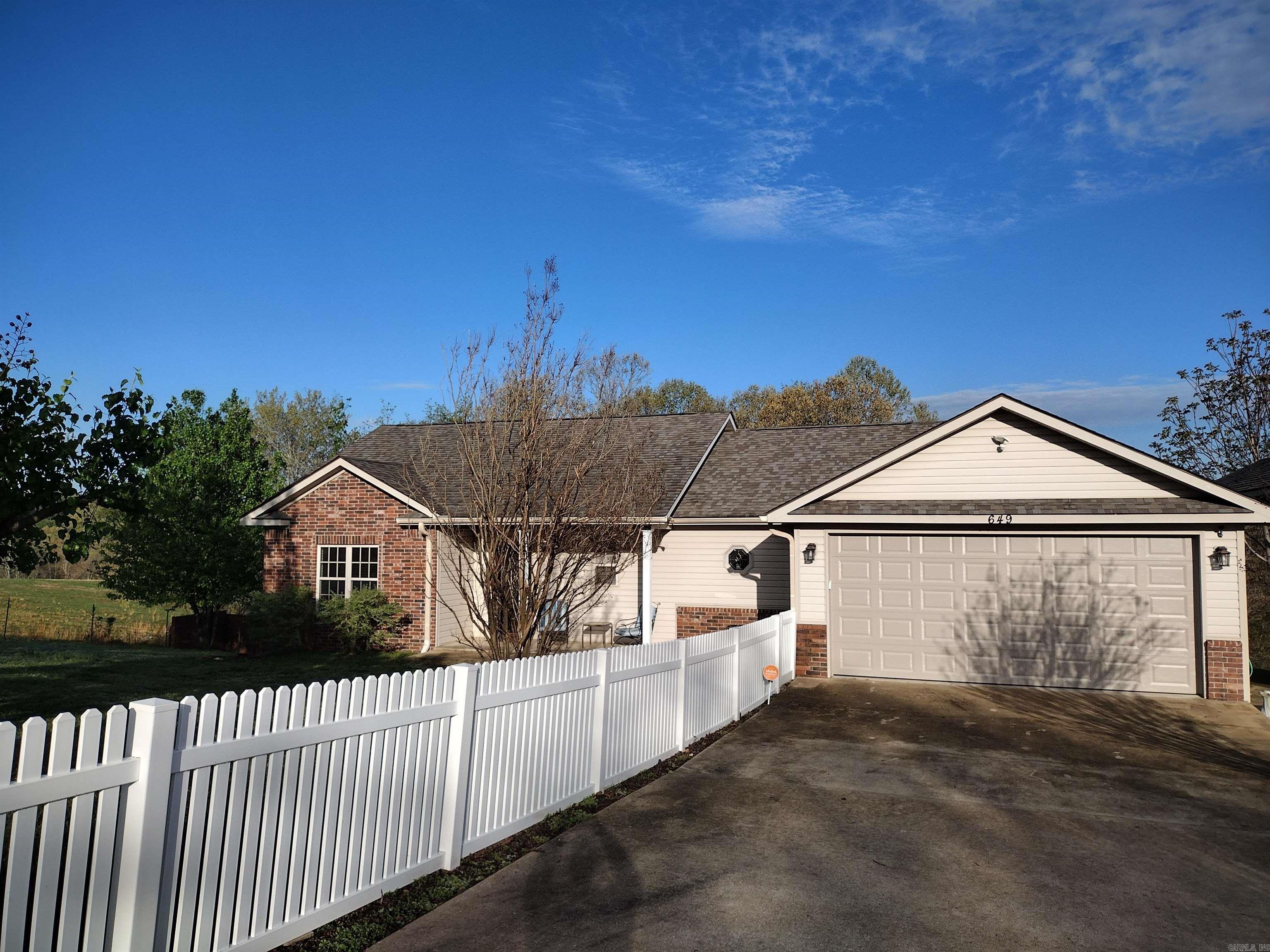 649  County Charm RD  Mountain View, AR